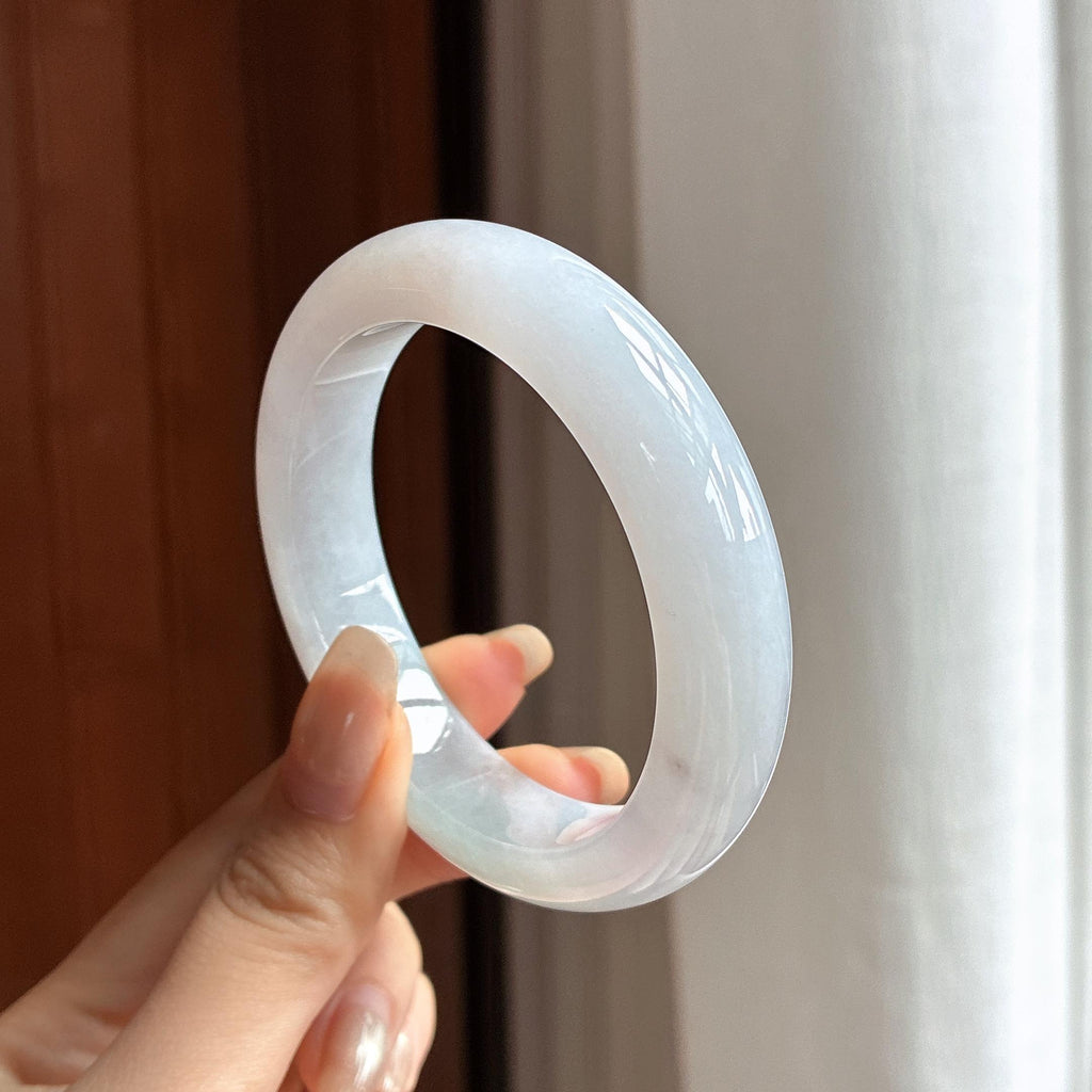 细糯种淡春底正圈平安镯 55圈 天然缅甸A货翡翠（yc460620）