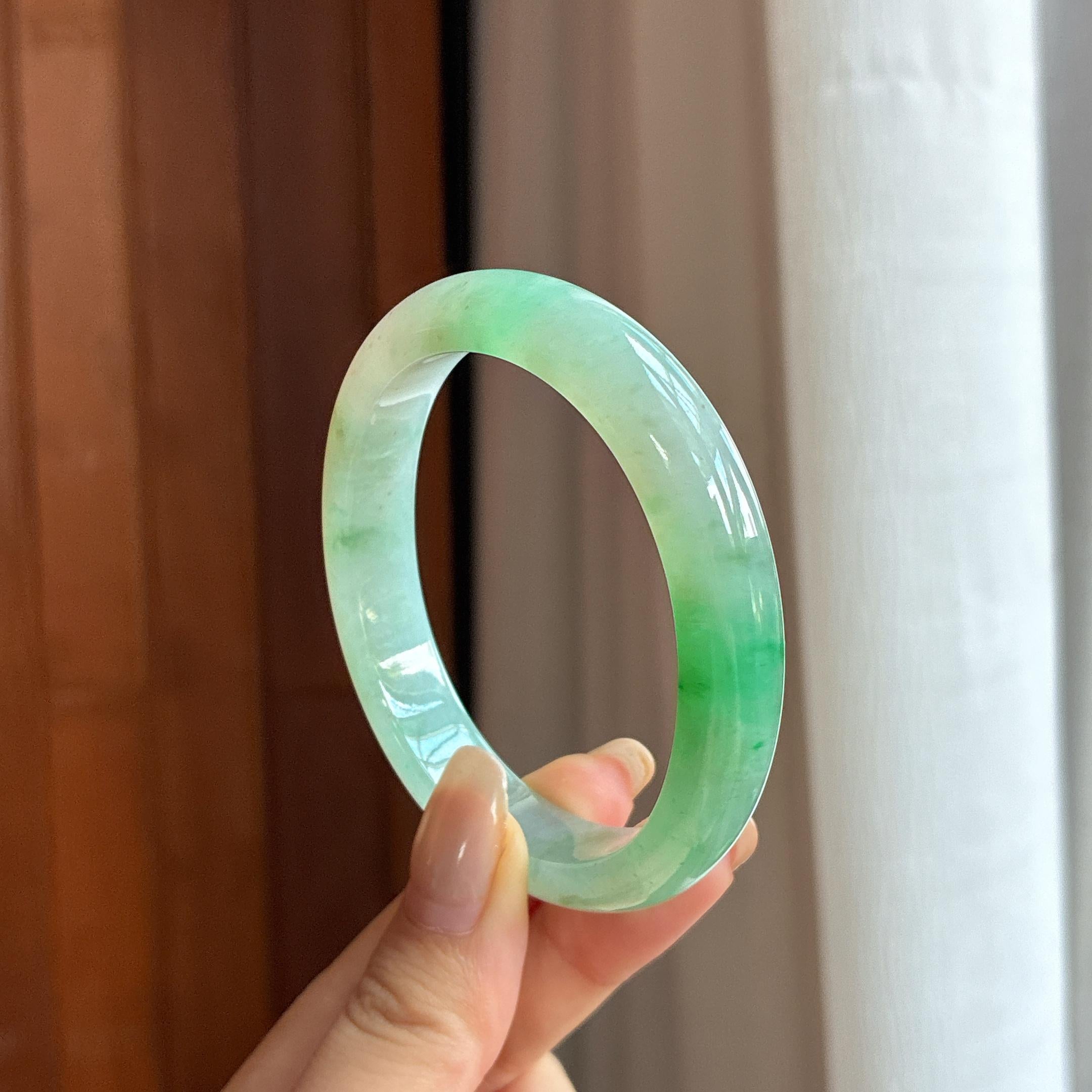 细糯种带色贵妃镯 57圈 天然缅甸A货翡翠（yc455246）