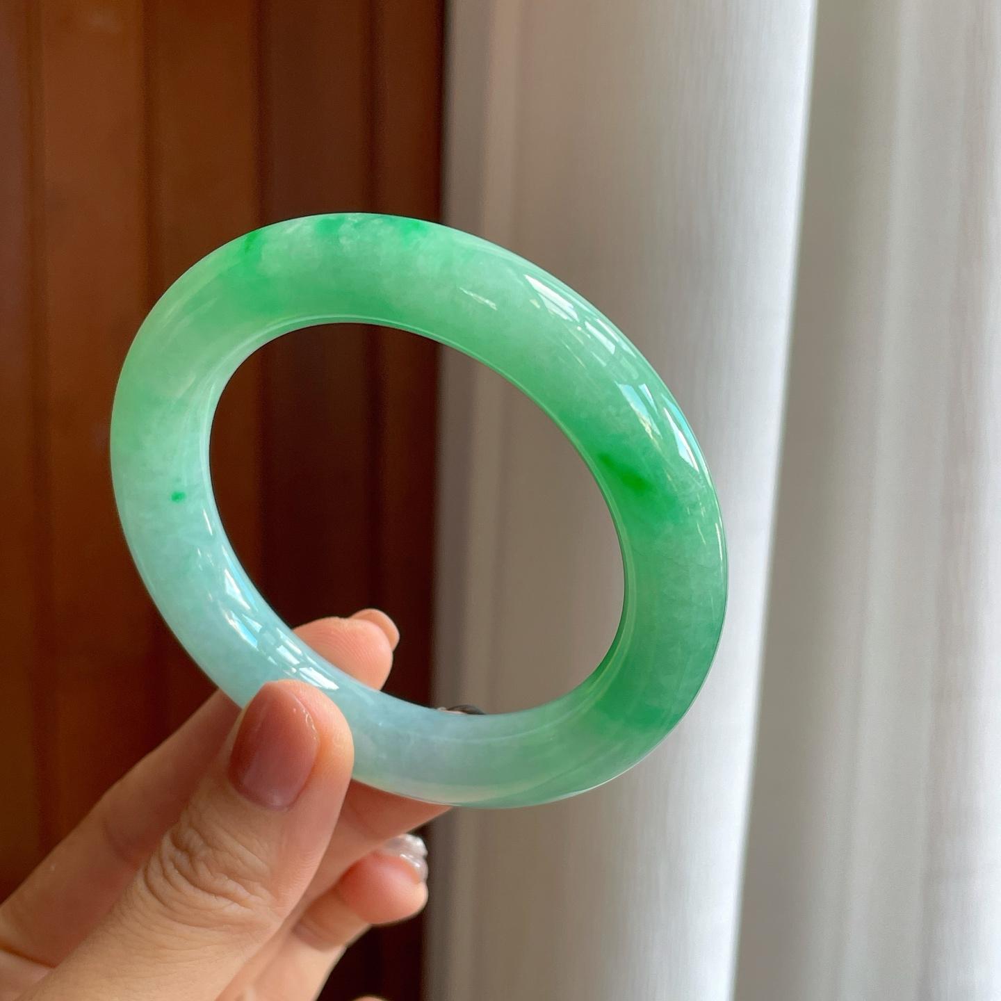 糯冰带色圆条翡翠手镯（56.5mm）（yc276506）