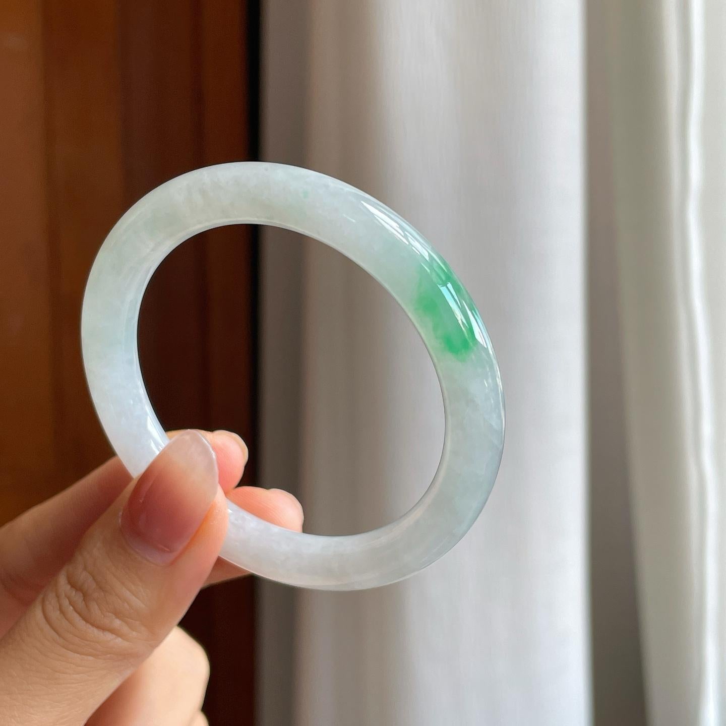 糯冰带色翡翠圆条手镯（51mm）（yc310966）