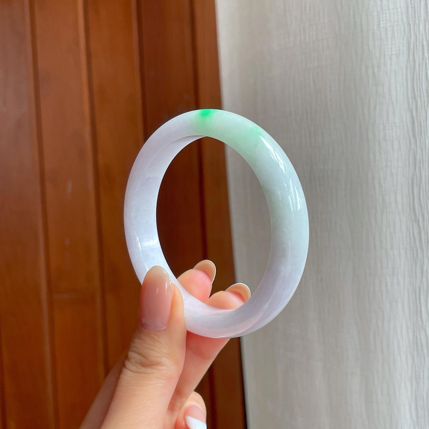 糯冰淡紫底带色翡翠平安镯（54mm)（yc374044）
