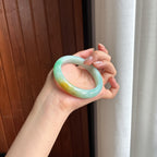 Vòng tay trơn tròn bình an, hạt mịn nước trong phớt vàng, size 56, Ngọc phỉ thúy tự nhiên loại A Myanmar (yc450479)