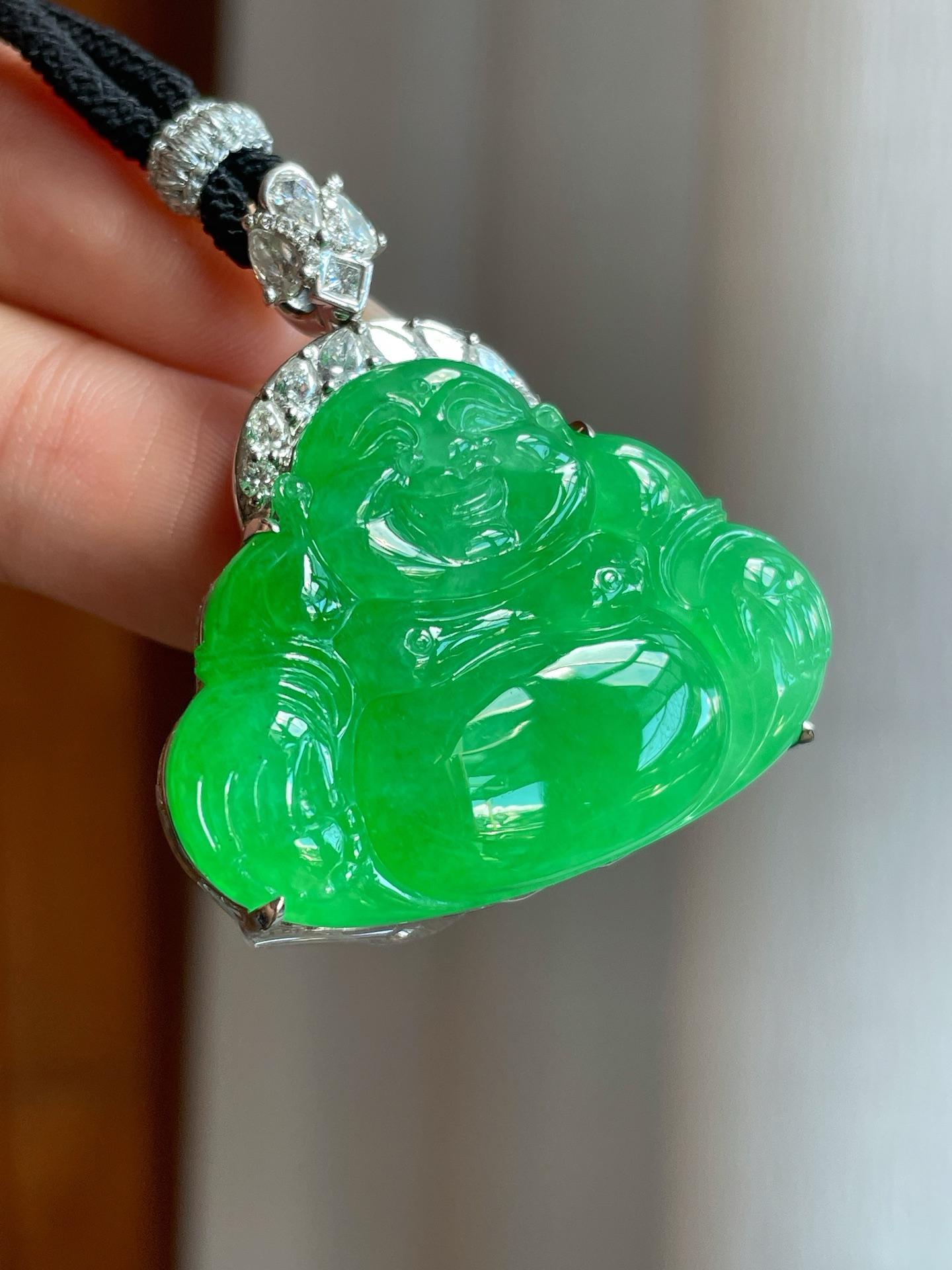 18k金镶糯冰满绿翡翠佛公（yc241848）