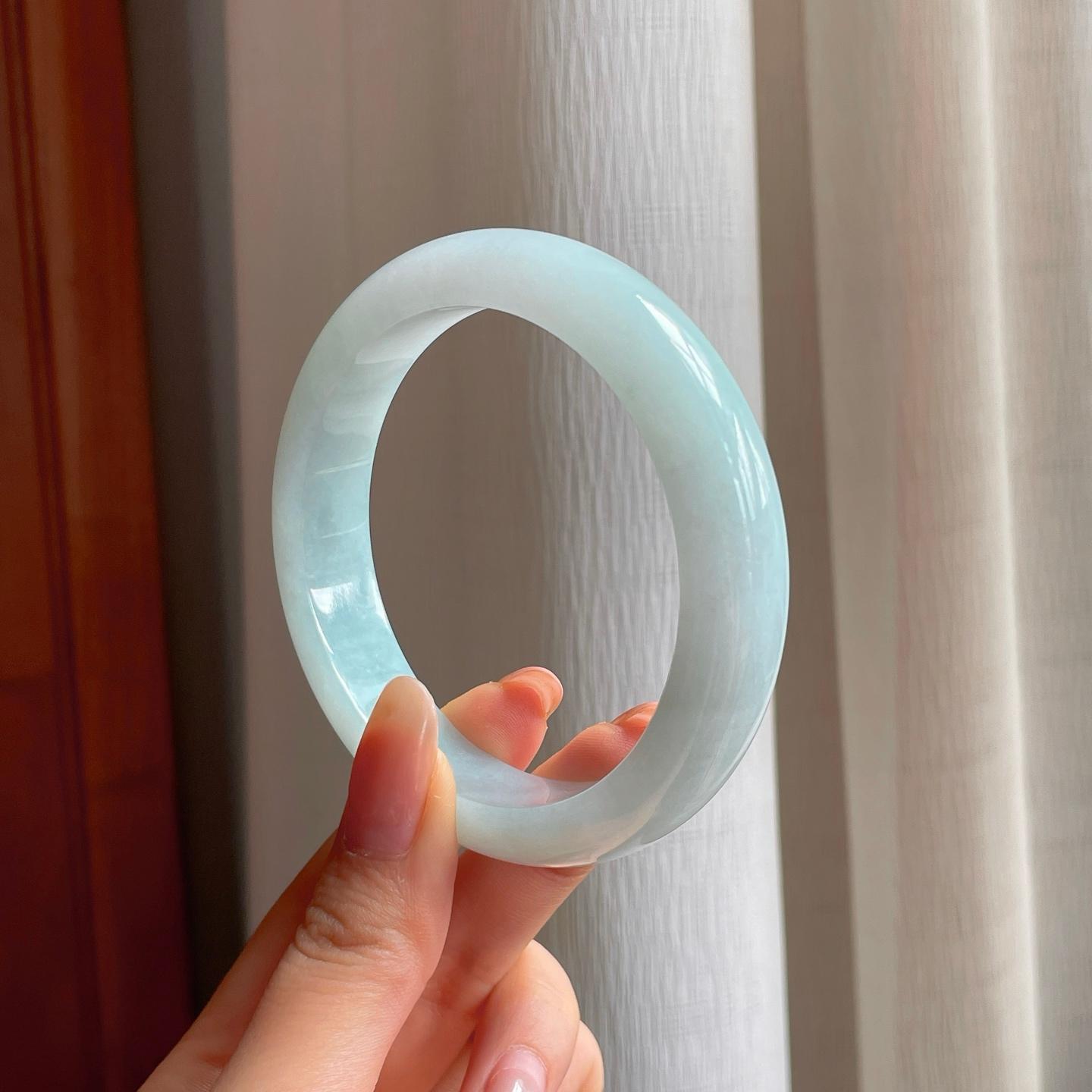 糯冰淡底色翡翠平安镯（59.7mm)（yc360236）