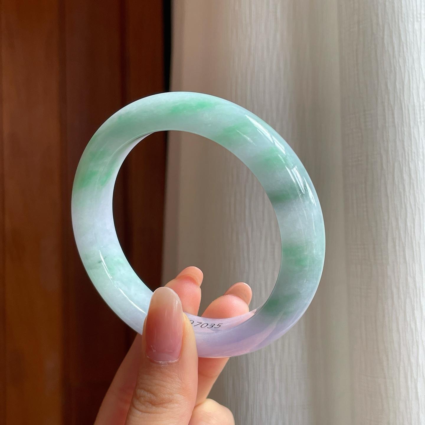 糯冰春带彩翡翠平安镯（58mm)（yc345537）