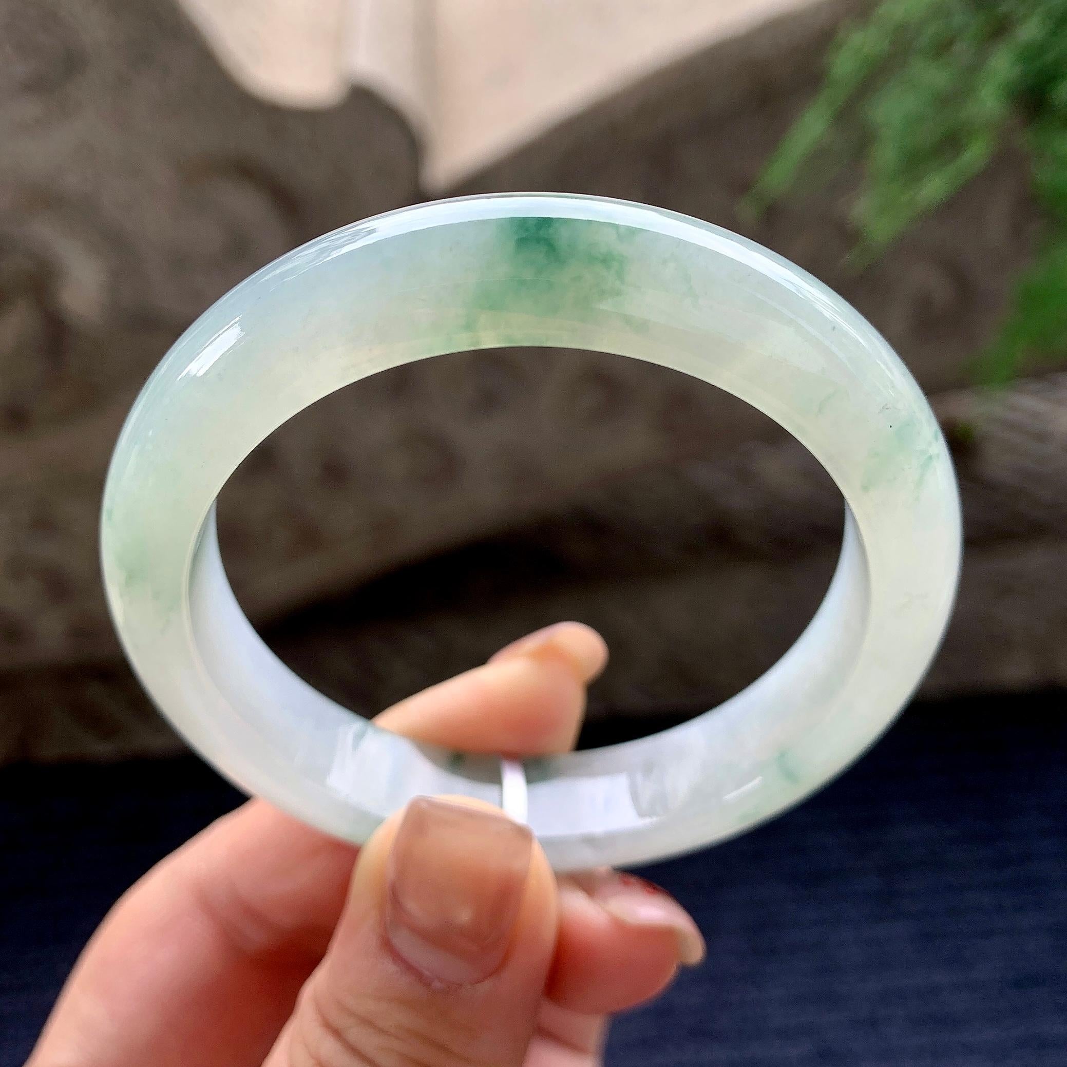 小圈口 糯冰种飘绿花正圈平安镯 52.6圈口 天然缅甸A货翡翠（yc357747）