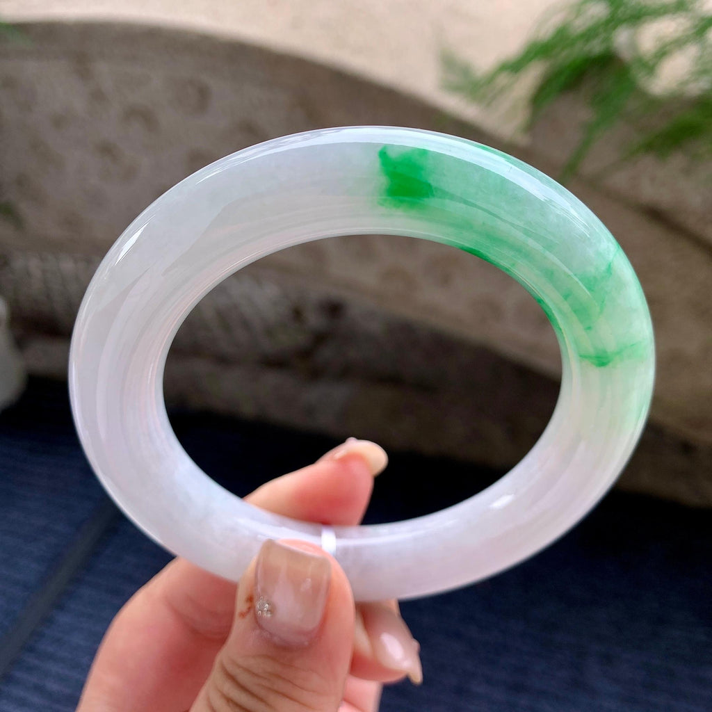 大圈口 糯种淡粉底淡飘阳绿圆条手镯 58.5圈口 天然缅甸A货翡翠（yc461807）
