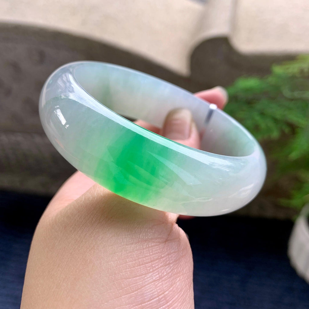 糯冰种飘阳绿宽版轮胎手镯（58.8mm）（yc252995）