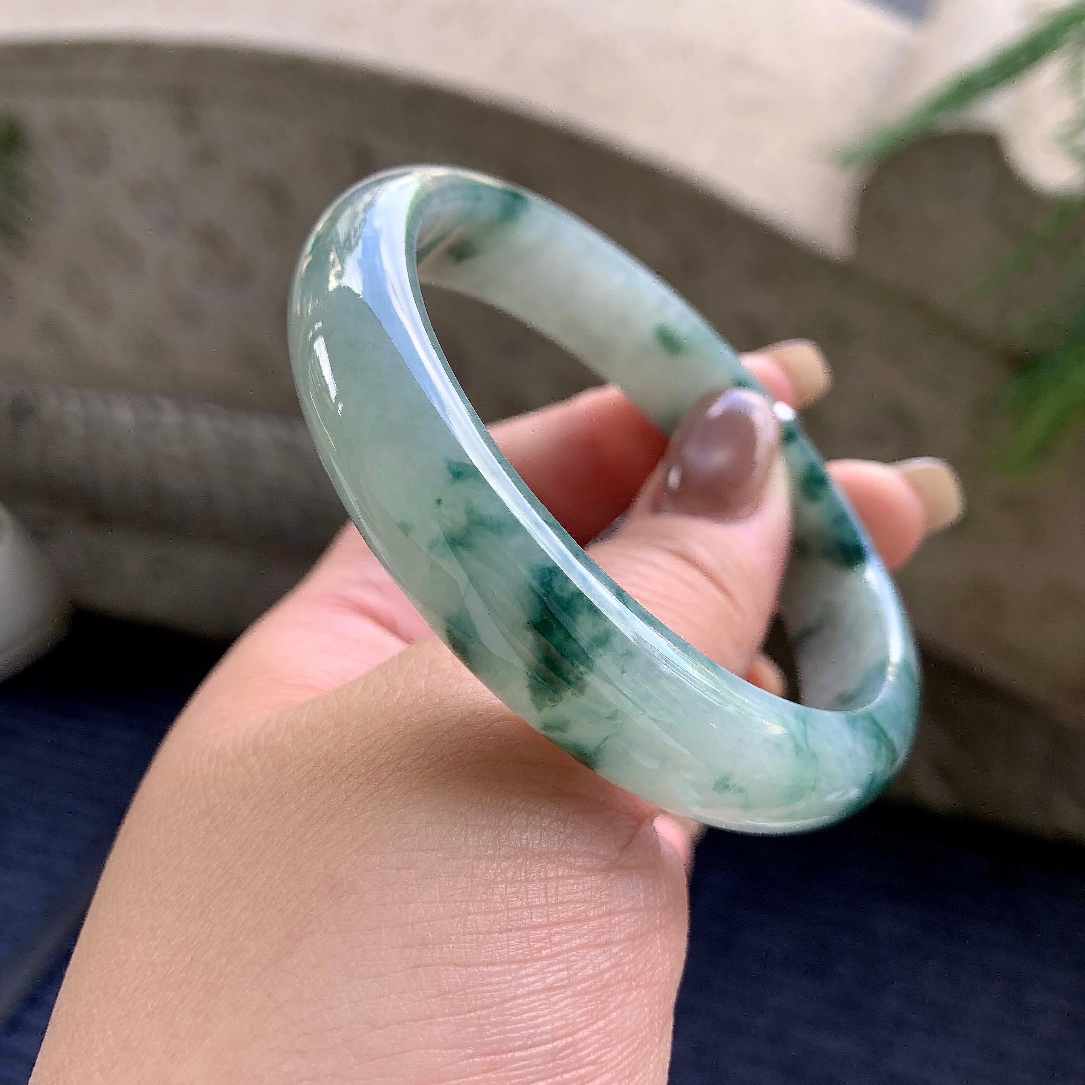 大圈口  细糯种飘蓝花正圈平安镯  60圈口  天然缅甸A货翡翠（yc433608）