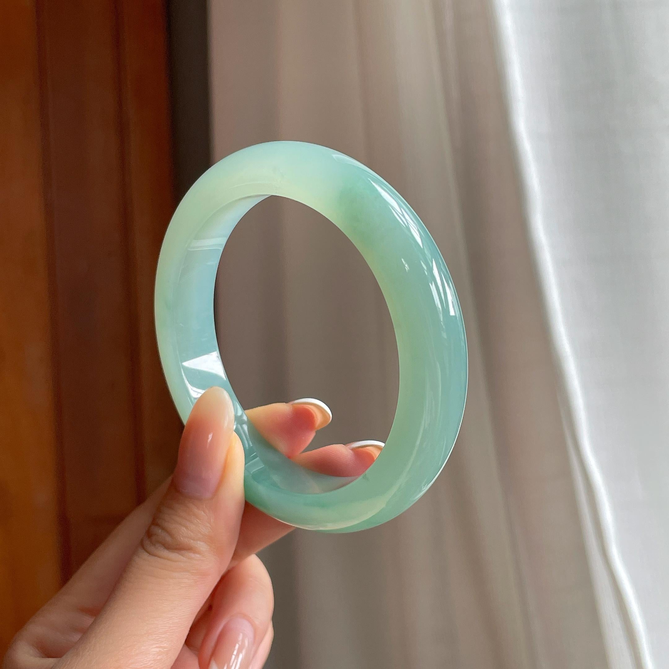 糯冰晴底翡翠平安镯（57mm)（yc414436）