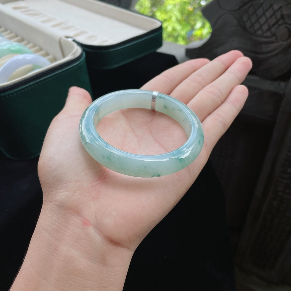 冰种飘花，正圈翡翠手镯（55.3mm）