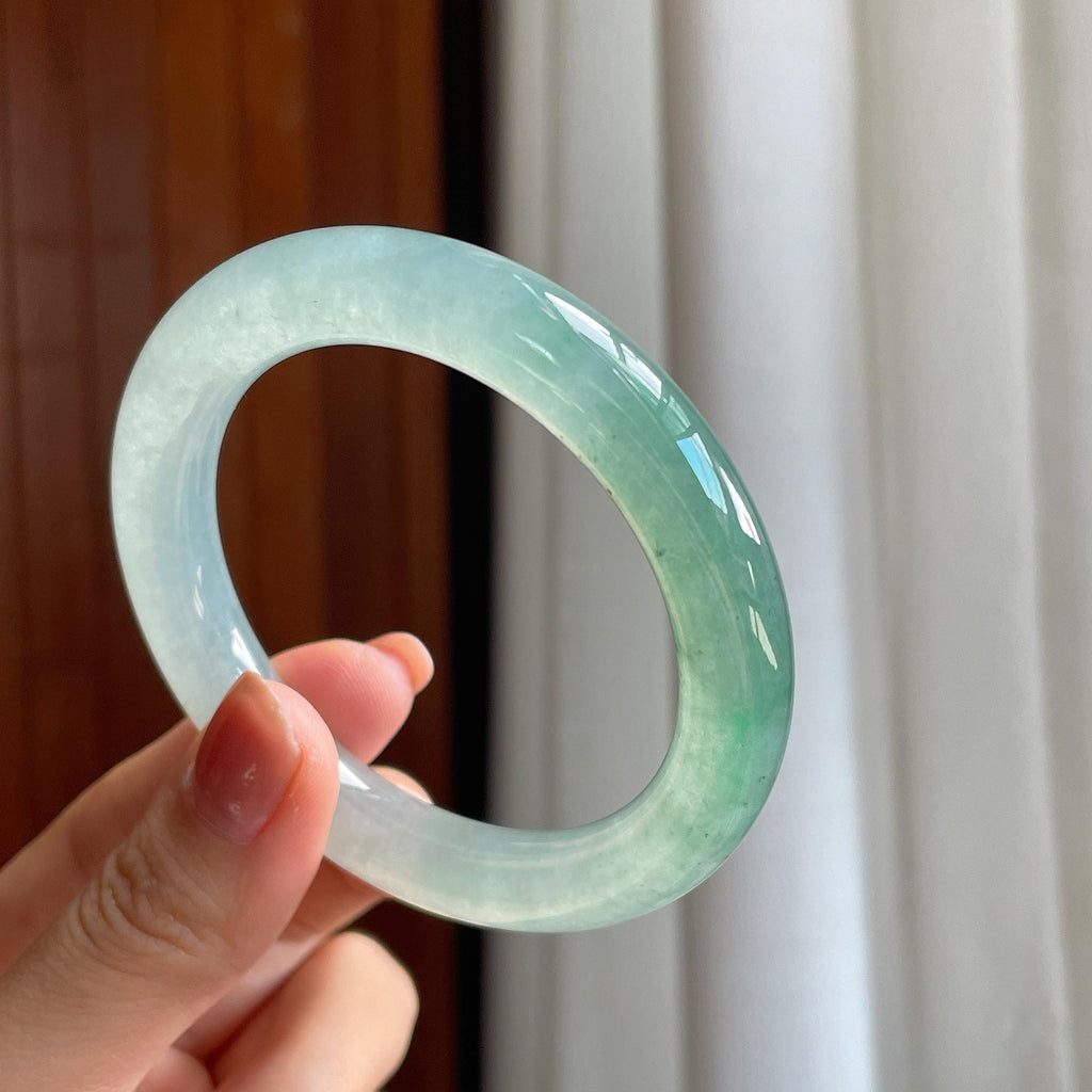 冰种晴绿底翡翠圆条手镯（54.2mm）（yc285981）