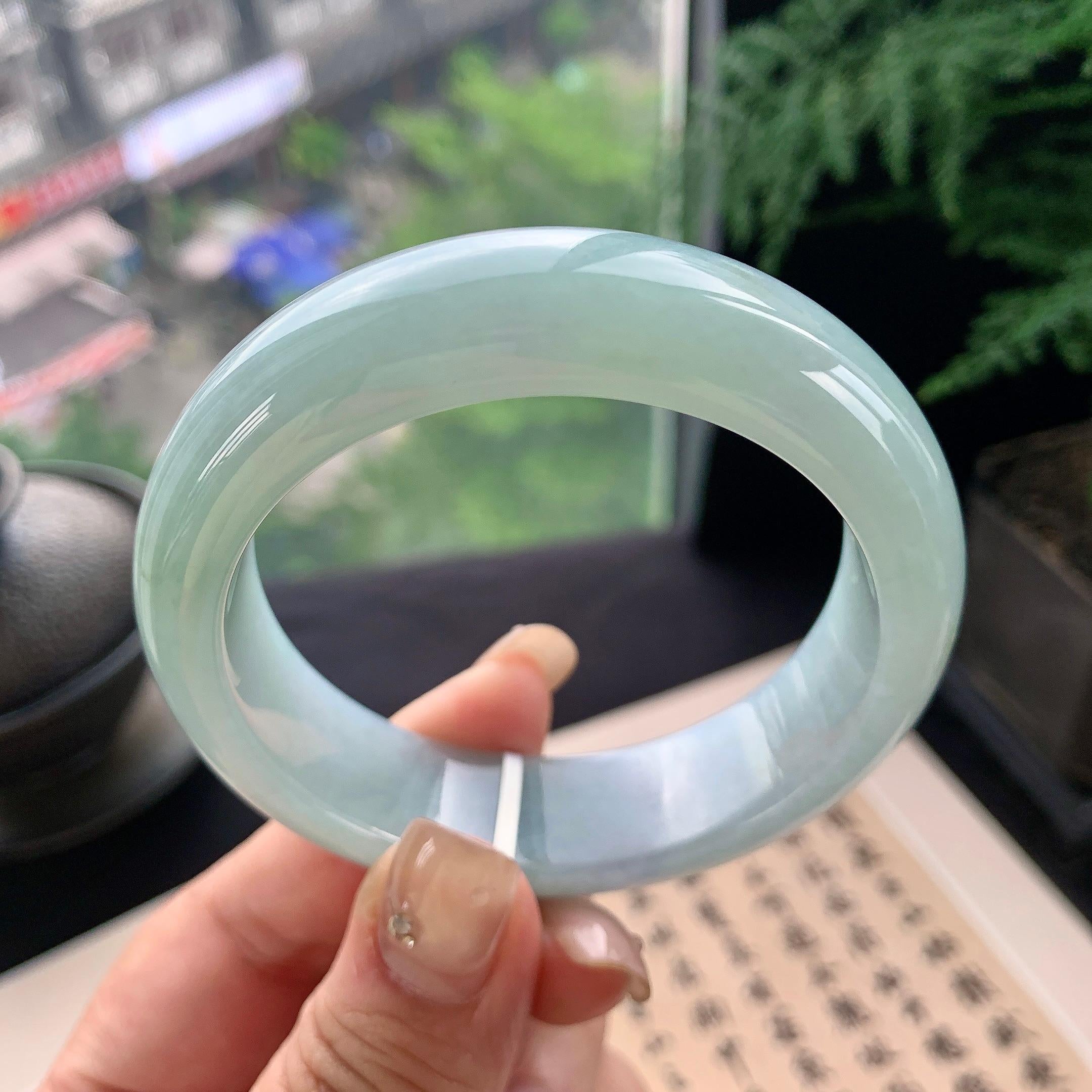 细糯种淡晴底宽版轮胎手镯 54圈口 天然缅甸A货翡翠（yc477620）