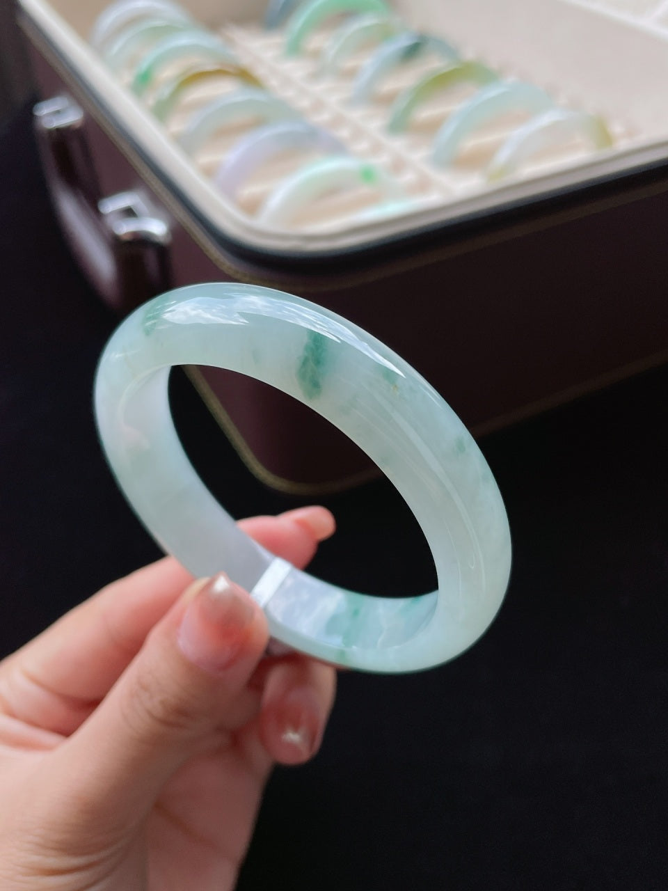 细糯冰飘花翡翠手镯（55.7mm）（yc016963）