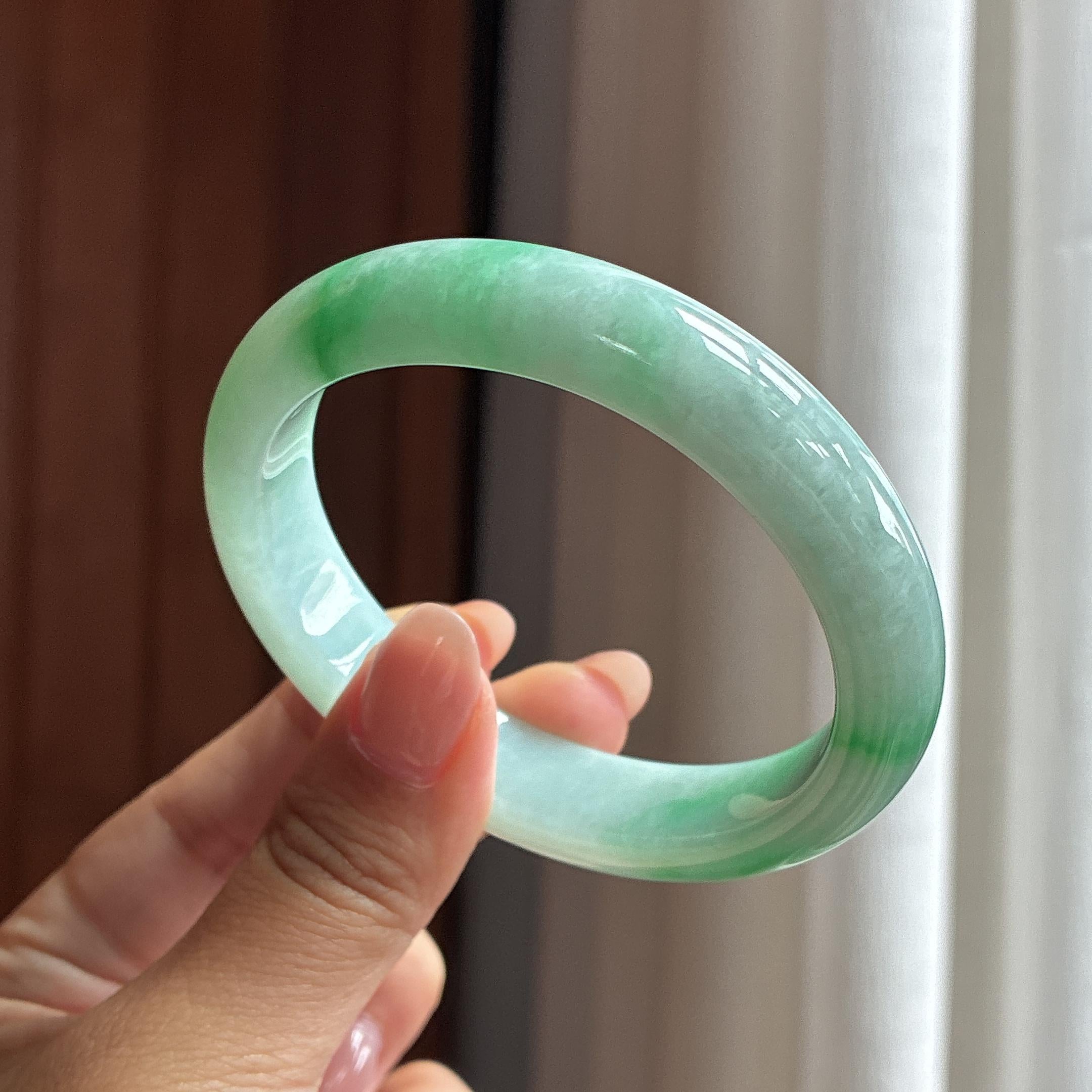 细糯带色贵妃镯 54圈 天然缅甸Ａ货翡翠（yc502533）