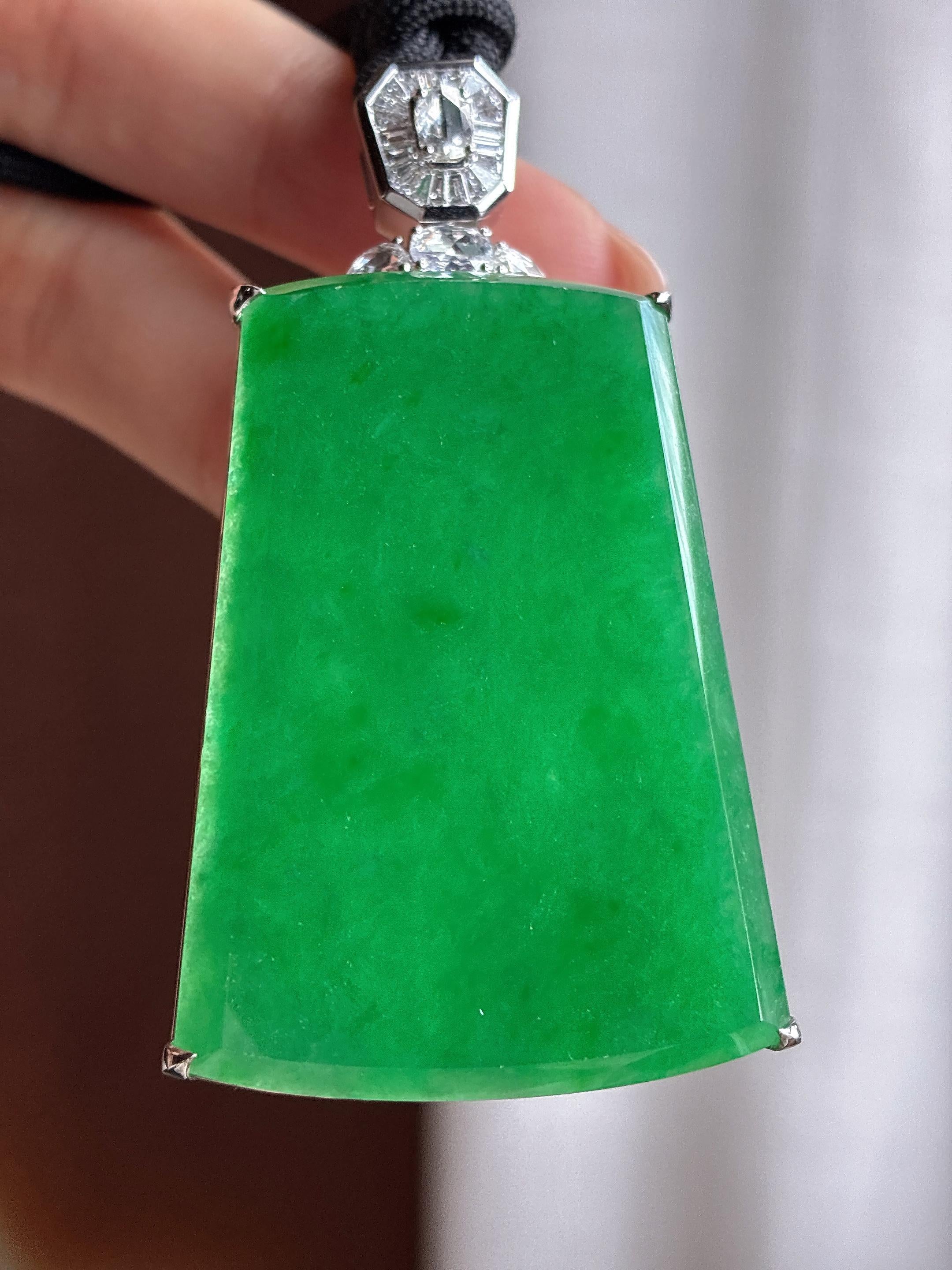 18k金镶高冰种满绿无事牌挂件 天然缅甸A货翡翠（yc527271）