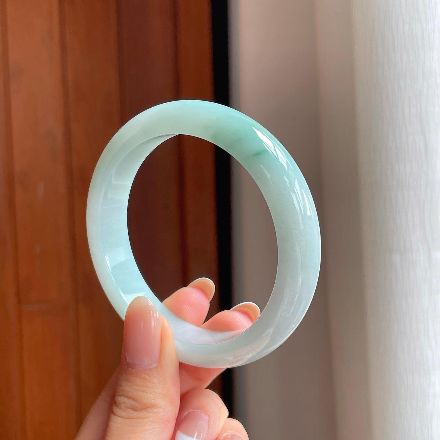糯冰带色翡翠平安镯（56.3mm)（yc375380）