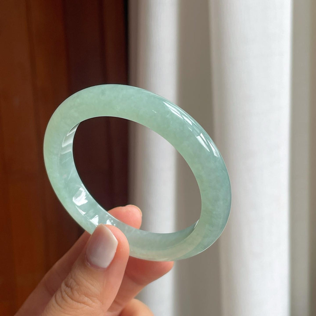 糯冰晴底翡翠平安镯（52mm）（yc249161）