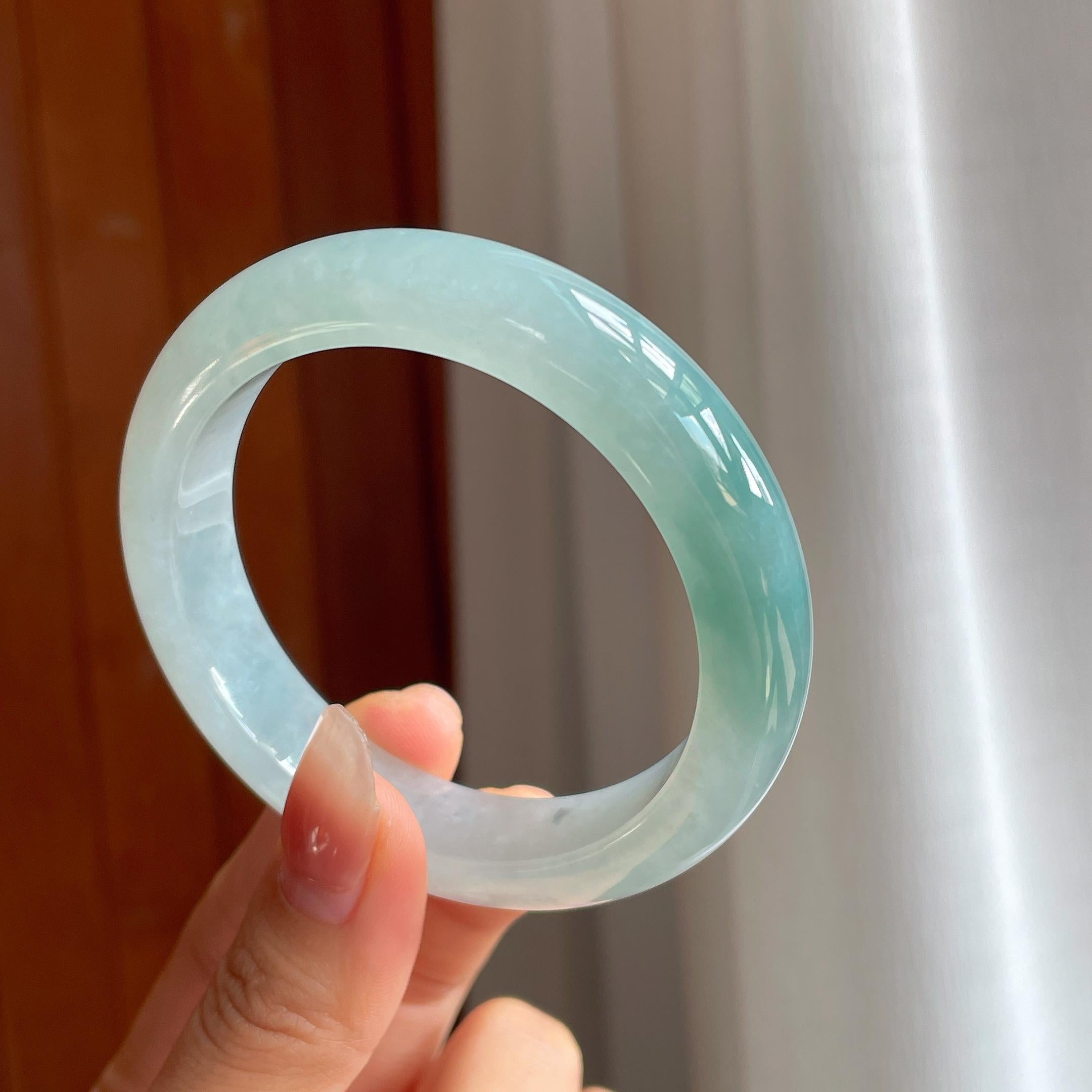 冰种飘绿花翡翠平安镯（56mm）（yc333077）