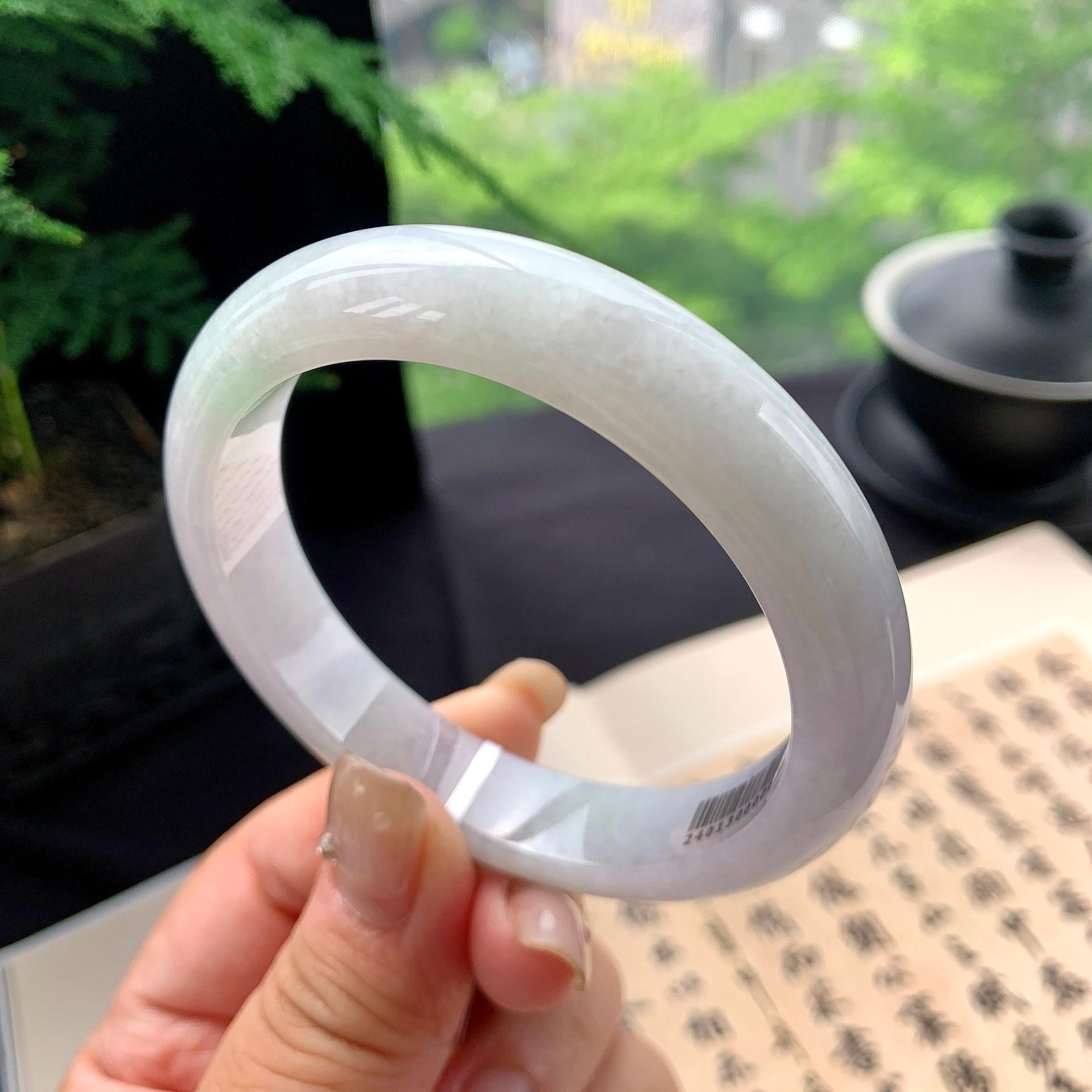 细糯种淡春彩正圈平安镯 57.8圈口 天然缅甸A货翡翠（yc473080）