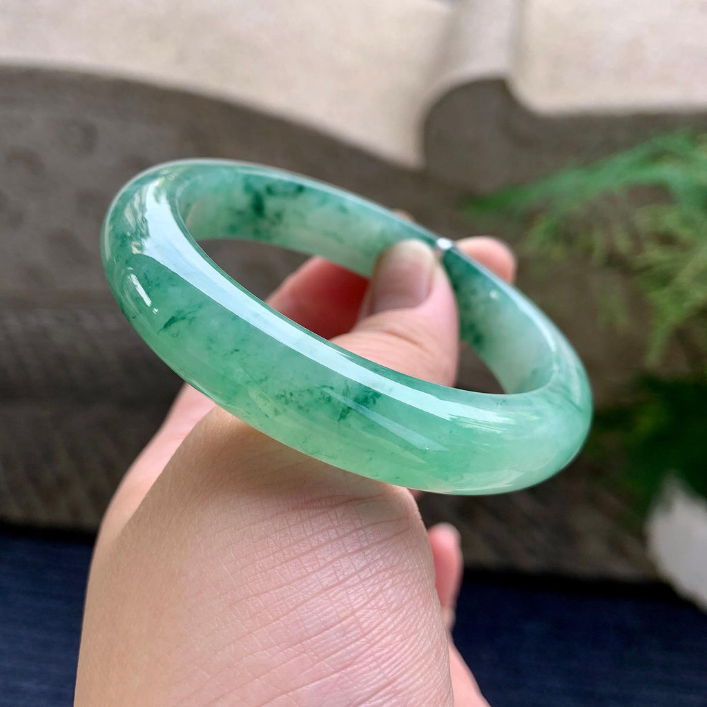 细糯种晴底飘花平安镯（57.4mm）（yc233901）