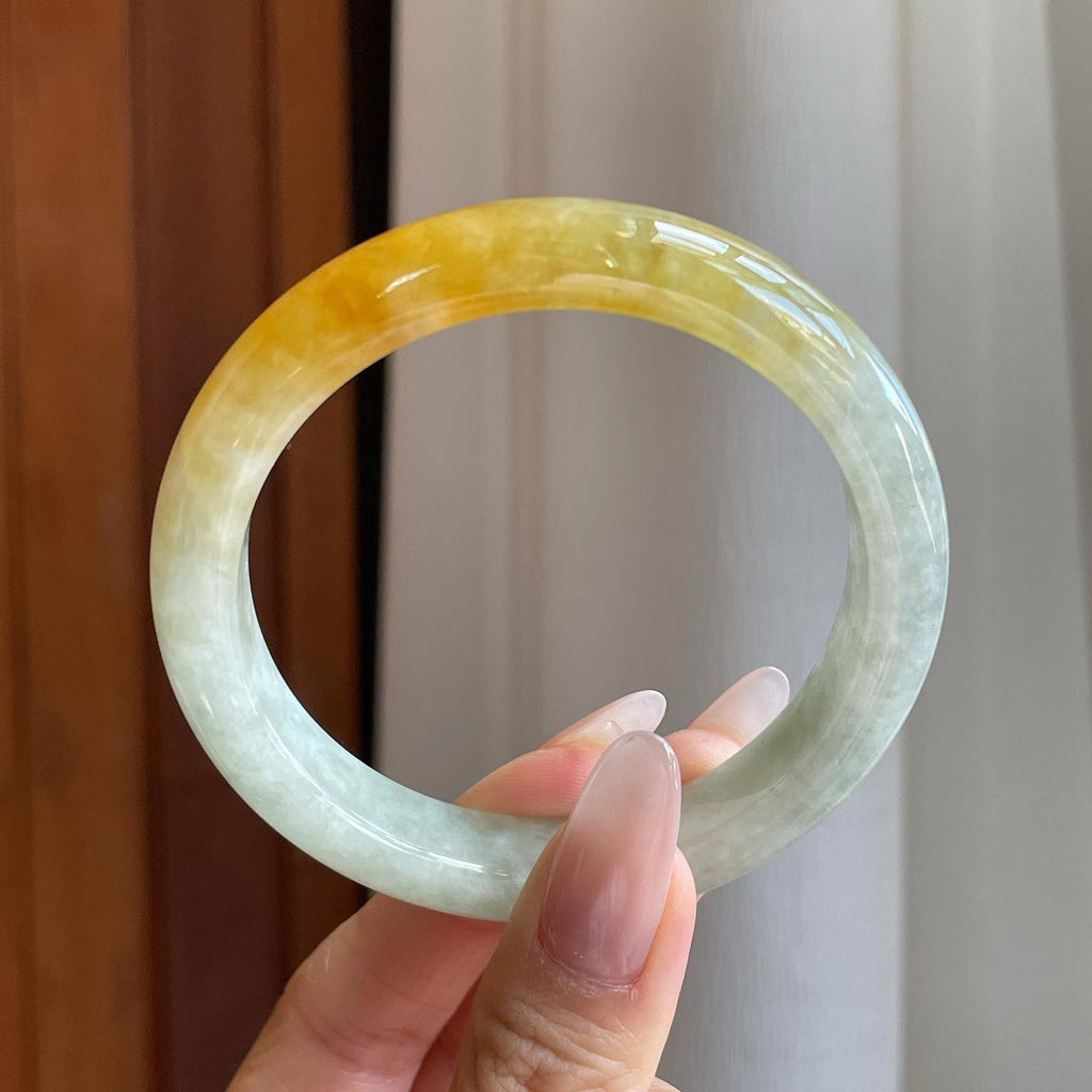 糯冰带黄翡翡翠平安镯（56.6mm）（yc272877）
