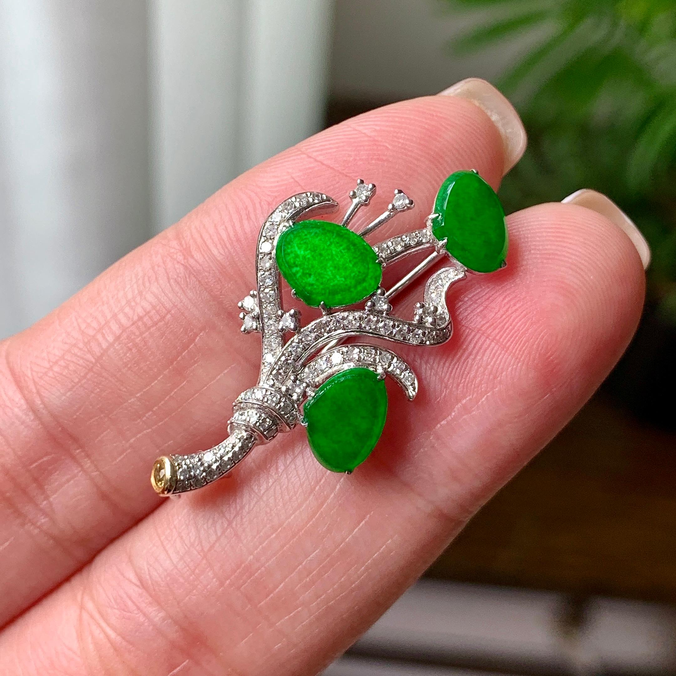 18K金钻镶糯冰种满绿花束胸针  天然缅甸A货翡翠（yc362111）