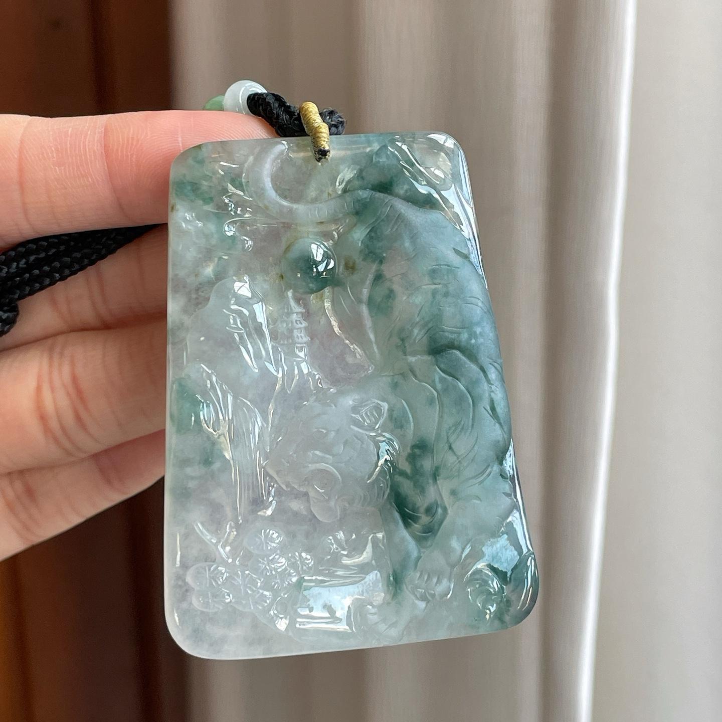 糯冰飘花翡翠虎牌（yc301440）