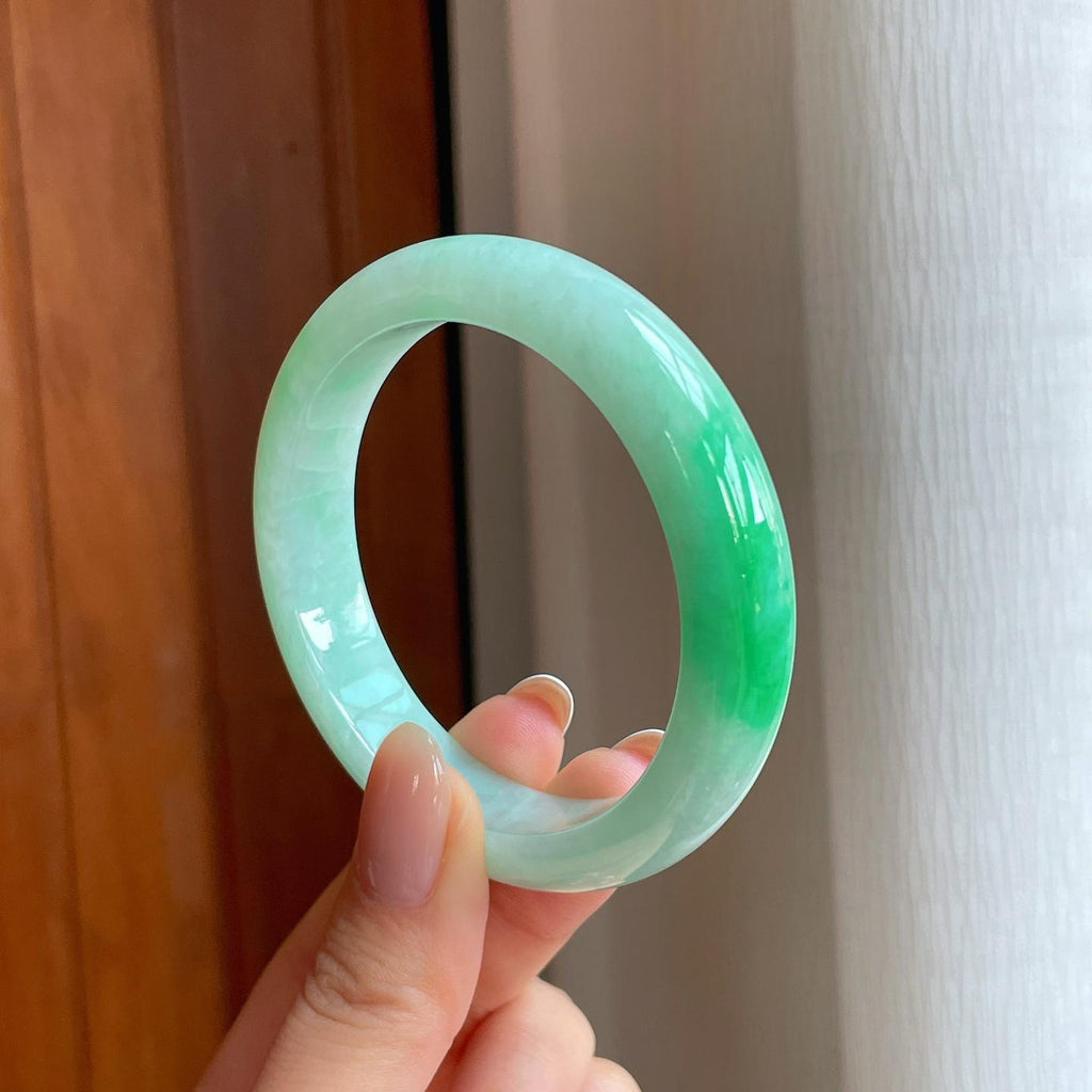 糯冰带翠色翡翠平安镯（53.6mm)（yc373964）