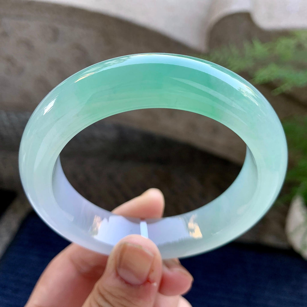 糯冰种飘绿宽版轮胎手镯（58.7mm）（yc243455）