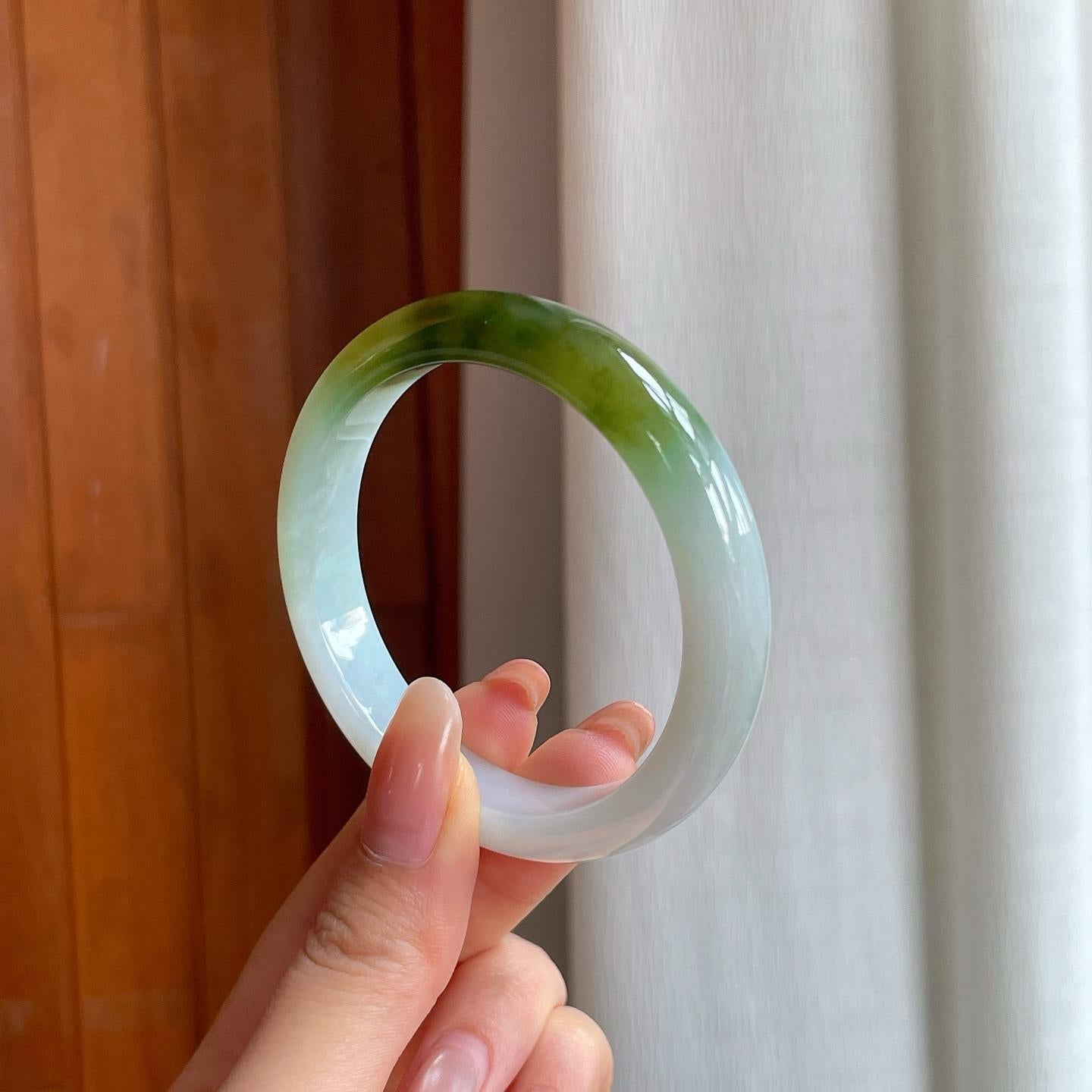 糯冰带色翡翠平安镯（53mm)（yc360247）