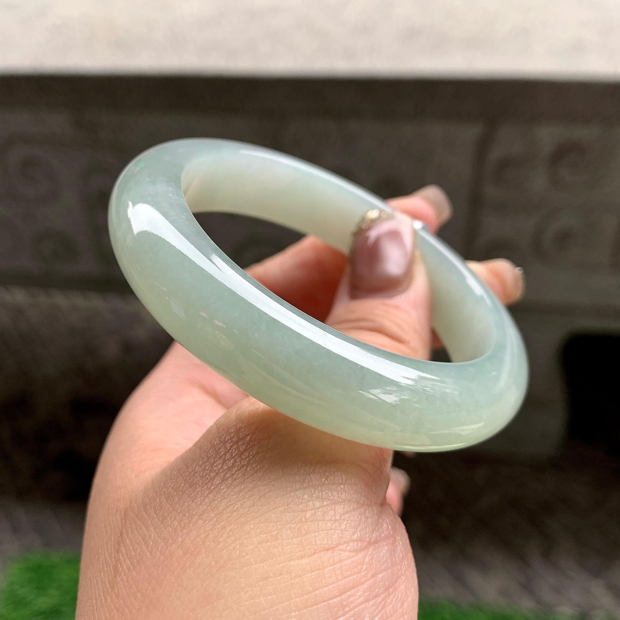 细糯种淡晴底平安镯（53.4mm）（yc288712）