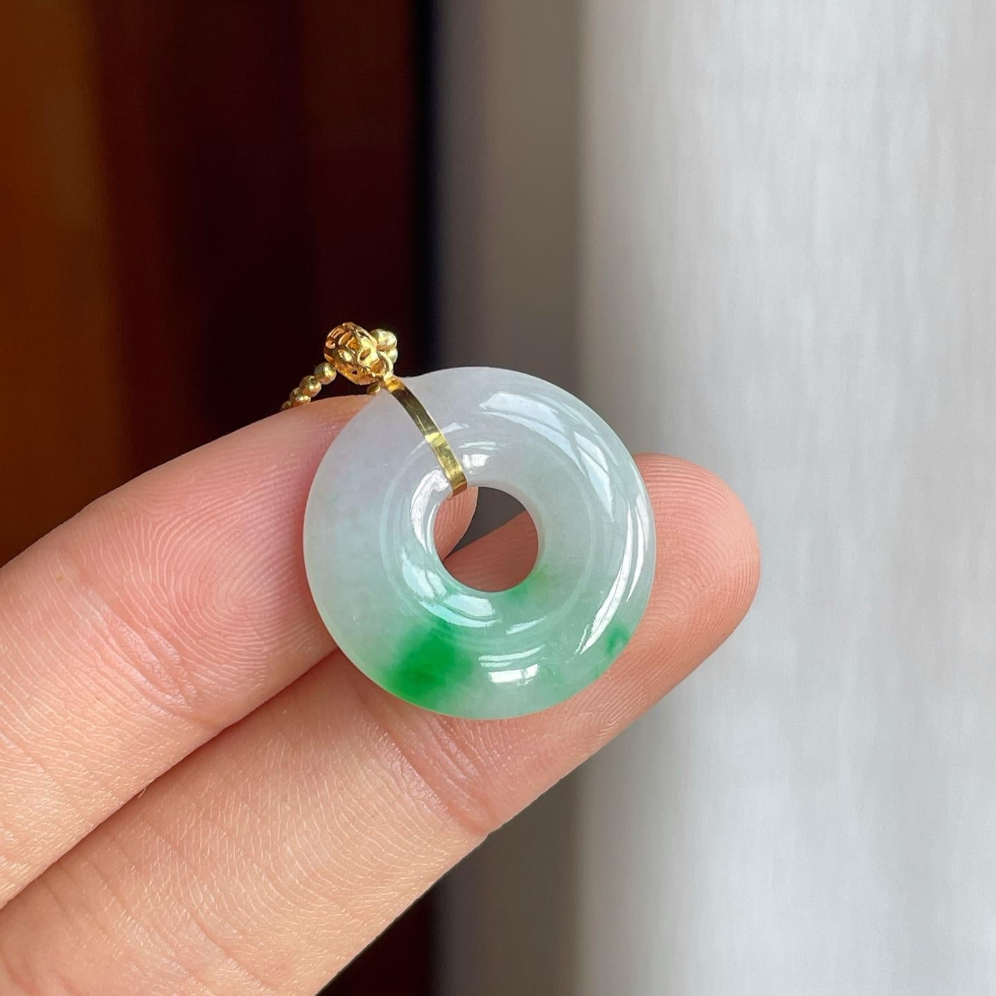 18k金扣糯冰飘绿花翡翠甜甜圈（yc251742）