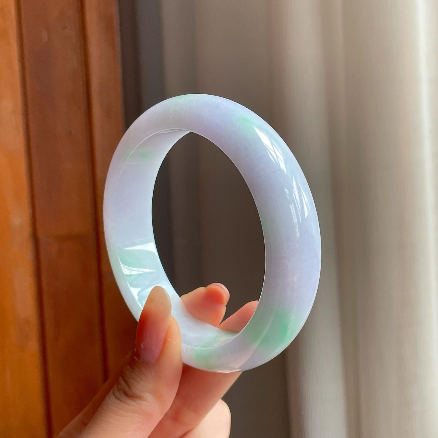 糯冰宽版春彩翡翠平安镯（60.8mm)（yc358366）