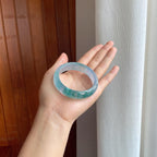 冰玻种蓝晴飘花宽版翡翠平安镯（54.4mm)（yc382850）