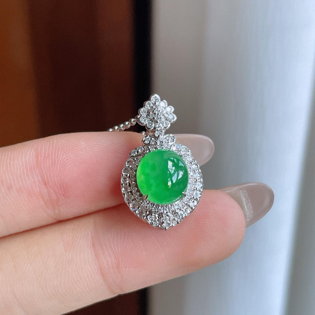 18k金镶冰种满绿翡翠蛋面（yc241864）