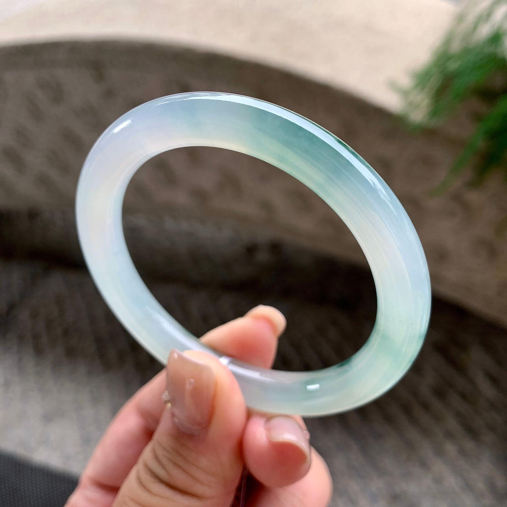 糯冰种飘绿花圆条手镯  53圈口  天然缅甸A货翡翠（yc452164）