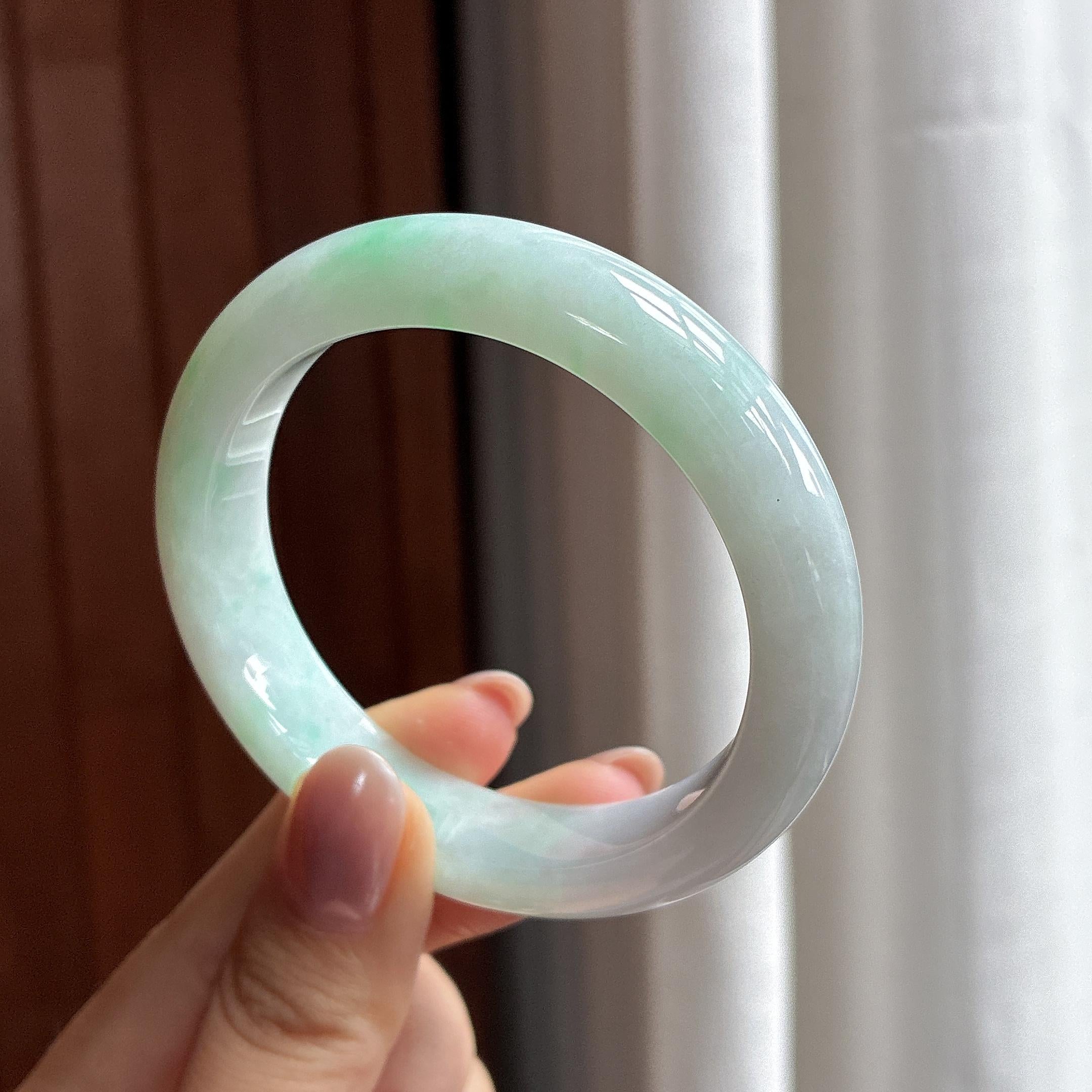 细糯种飘绿花正圈平安镯 52圈 天然缅甸A货翡翠（yc502398）