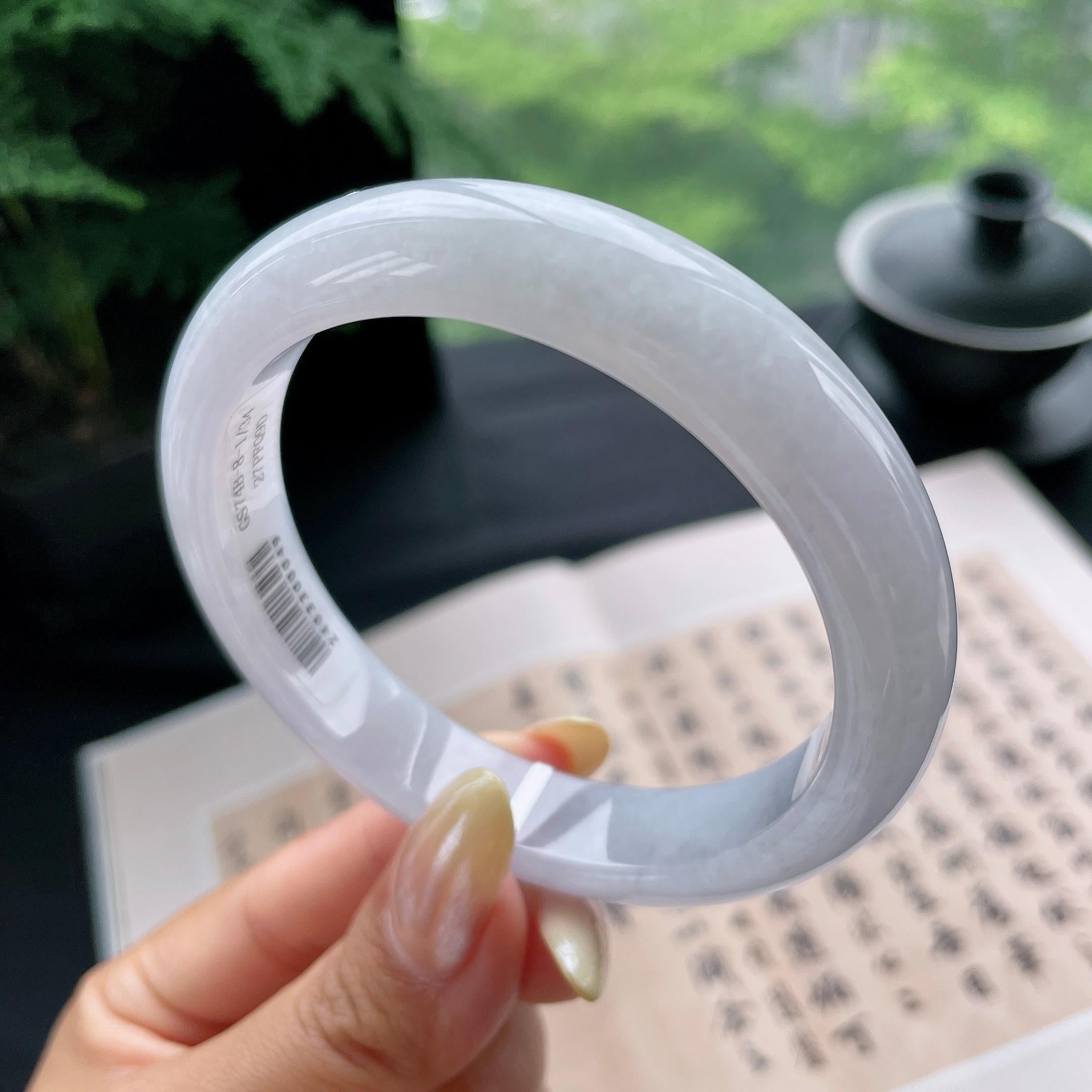 大圈口 细糯种淡紫底正圈平安镯59.8圈 天然缅甸A货翡翠（yc473071）