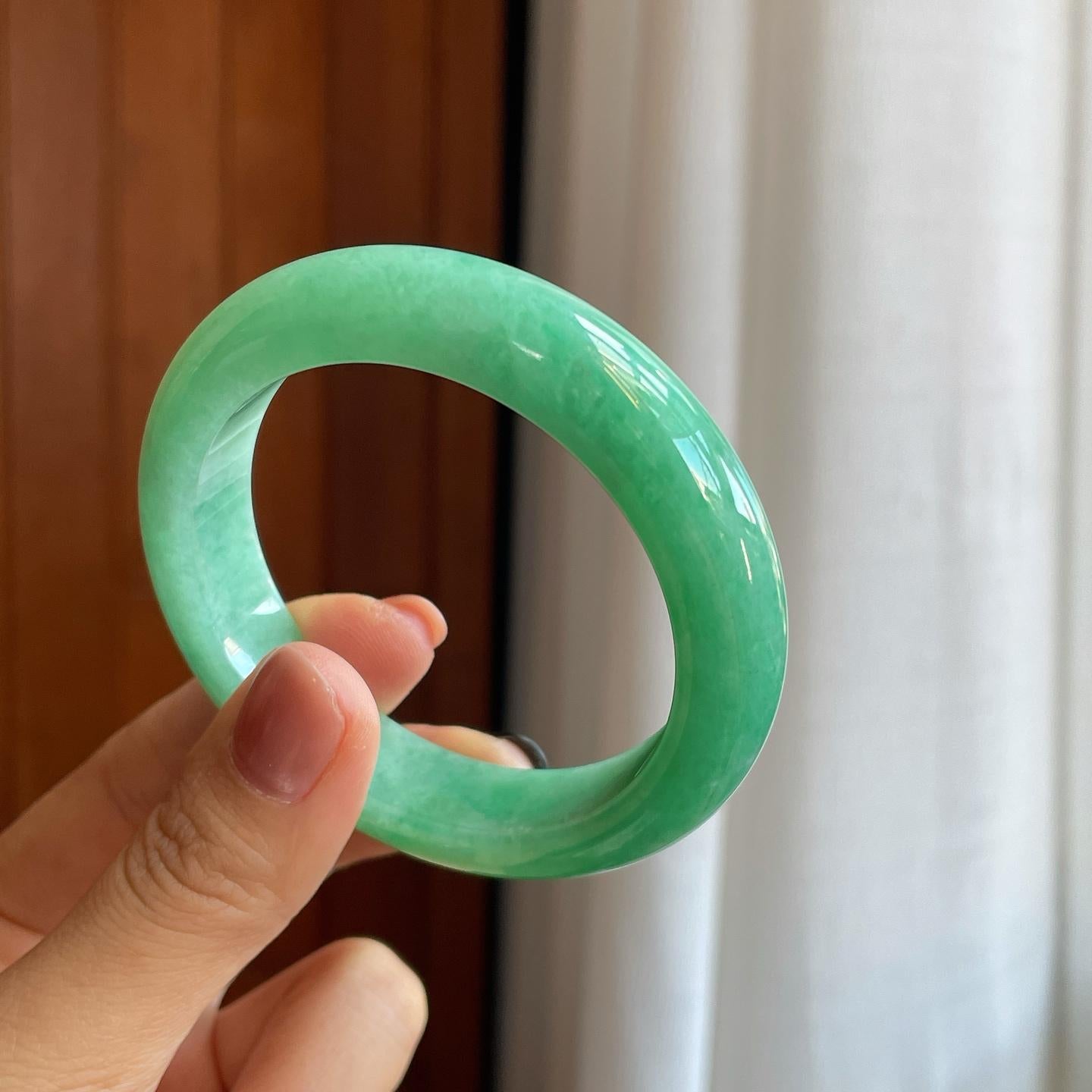 糯冰果绿翡翠平安镯（53.7mm）（yc278726）