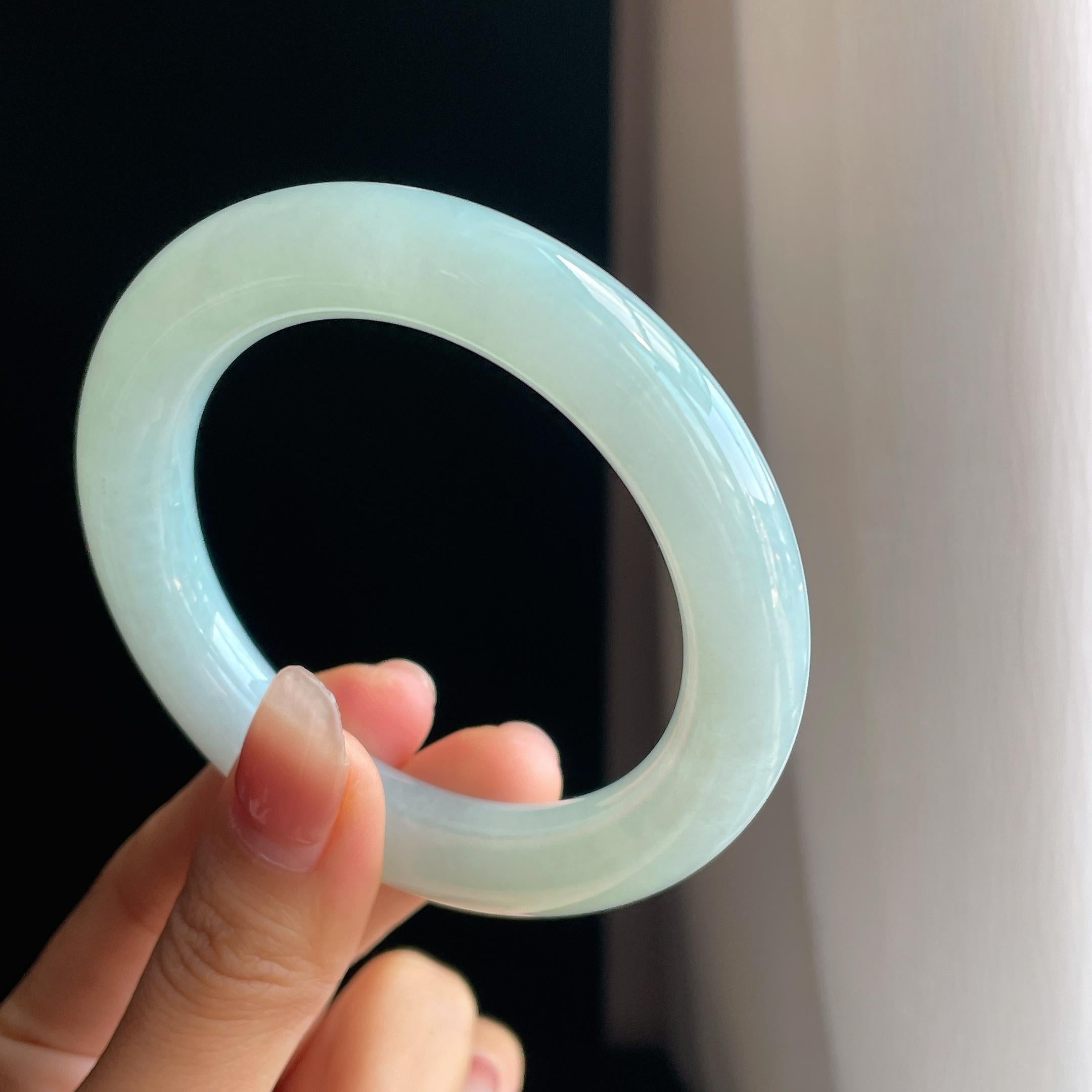 冰种晴底翡翠圆条手镯（56.2mm)（yc323766）
