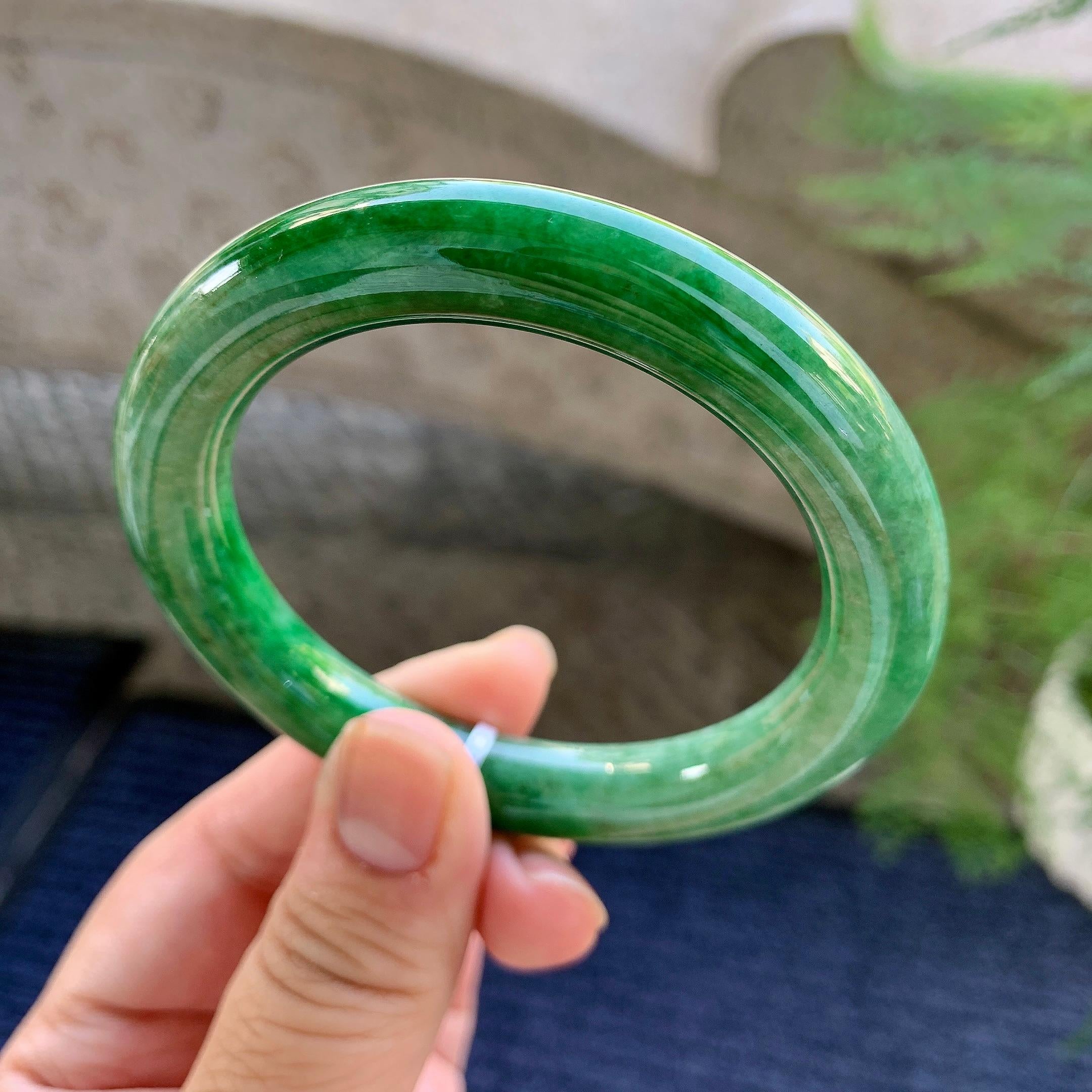 糯种豆绿圆条手镯（55.4mm）（yc249411）