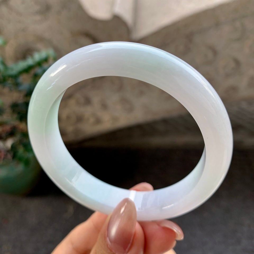 糯种带色翡翠平安镯（57mm）（yc054474）