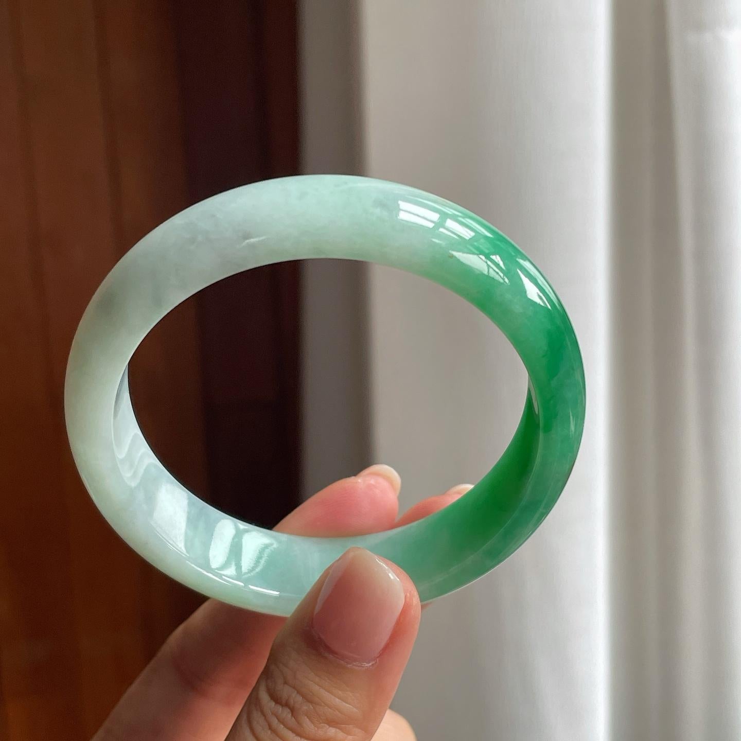 糯冰带色宽版翡翠平安镯（59mm）（yc377406）