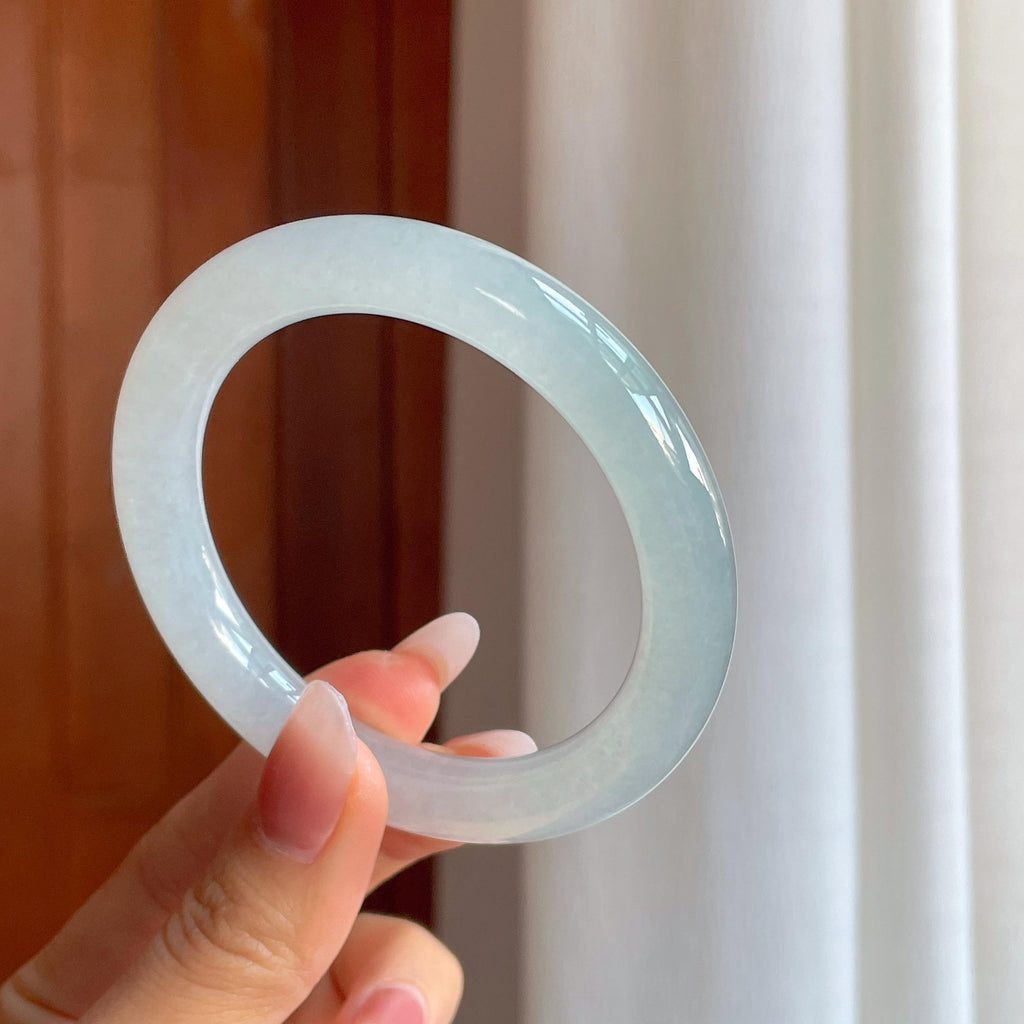 冰种淡底色翡翠圆条手镯（56.5mm）（yc310275）