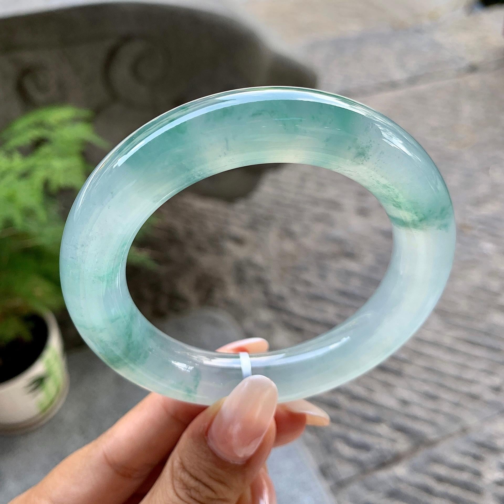 糯冰种飘花圆条手镯（57.4mm）（yc195369）