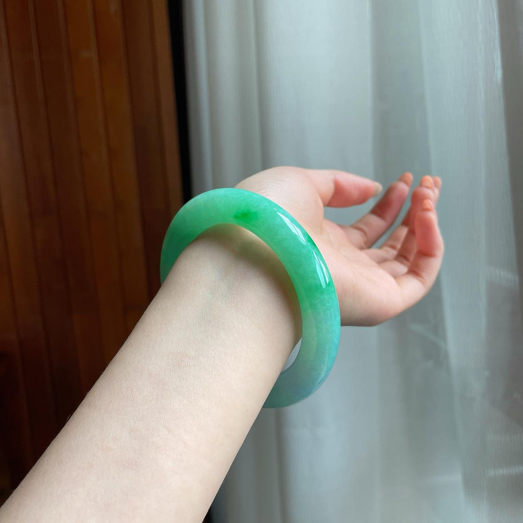 冰种带色翡翠圆条手镯（56.3mm)（yc345457）