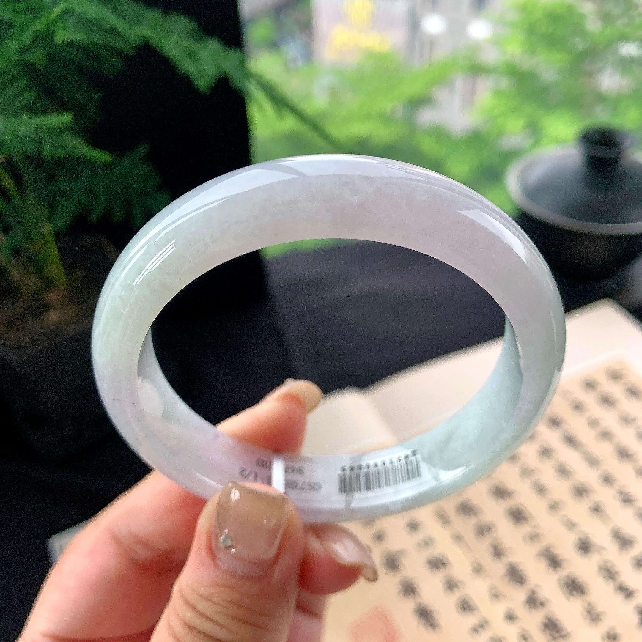 细糯种淡春彩正圈平安镯 57圈口 天然缅甸A货翡翠（yc473072）