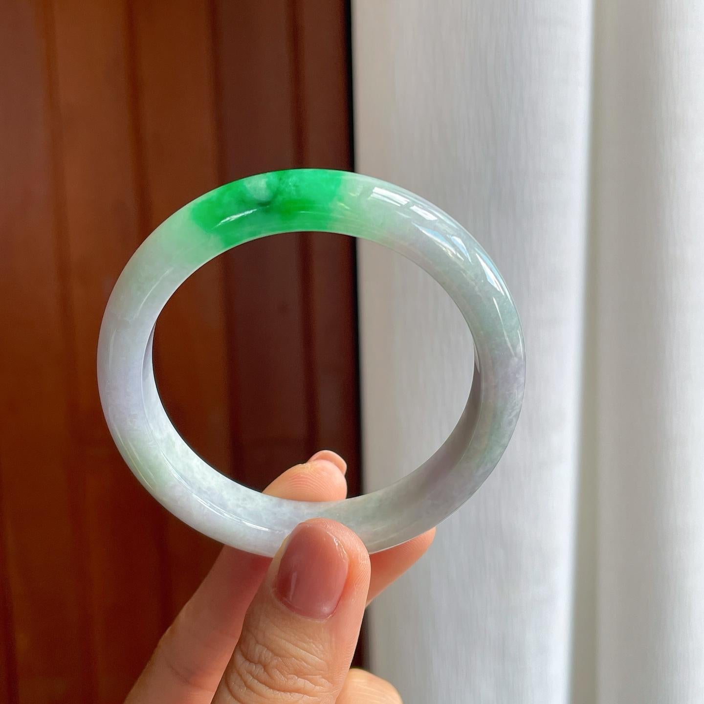 糯种带色翡翠平安镯（54.8mm）（yc276556）