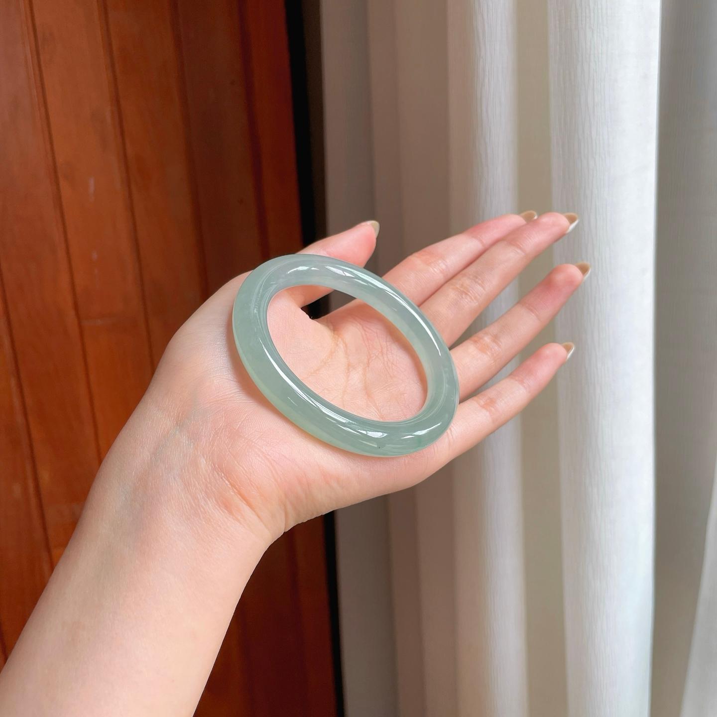 冰种晴底翡翠圆条手镯（54.4mm)（yc388735）